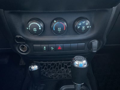 2014 Jeep Wrangler 4x4 V6 Sport