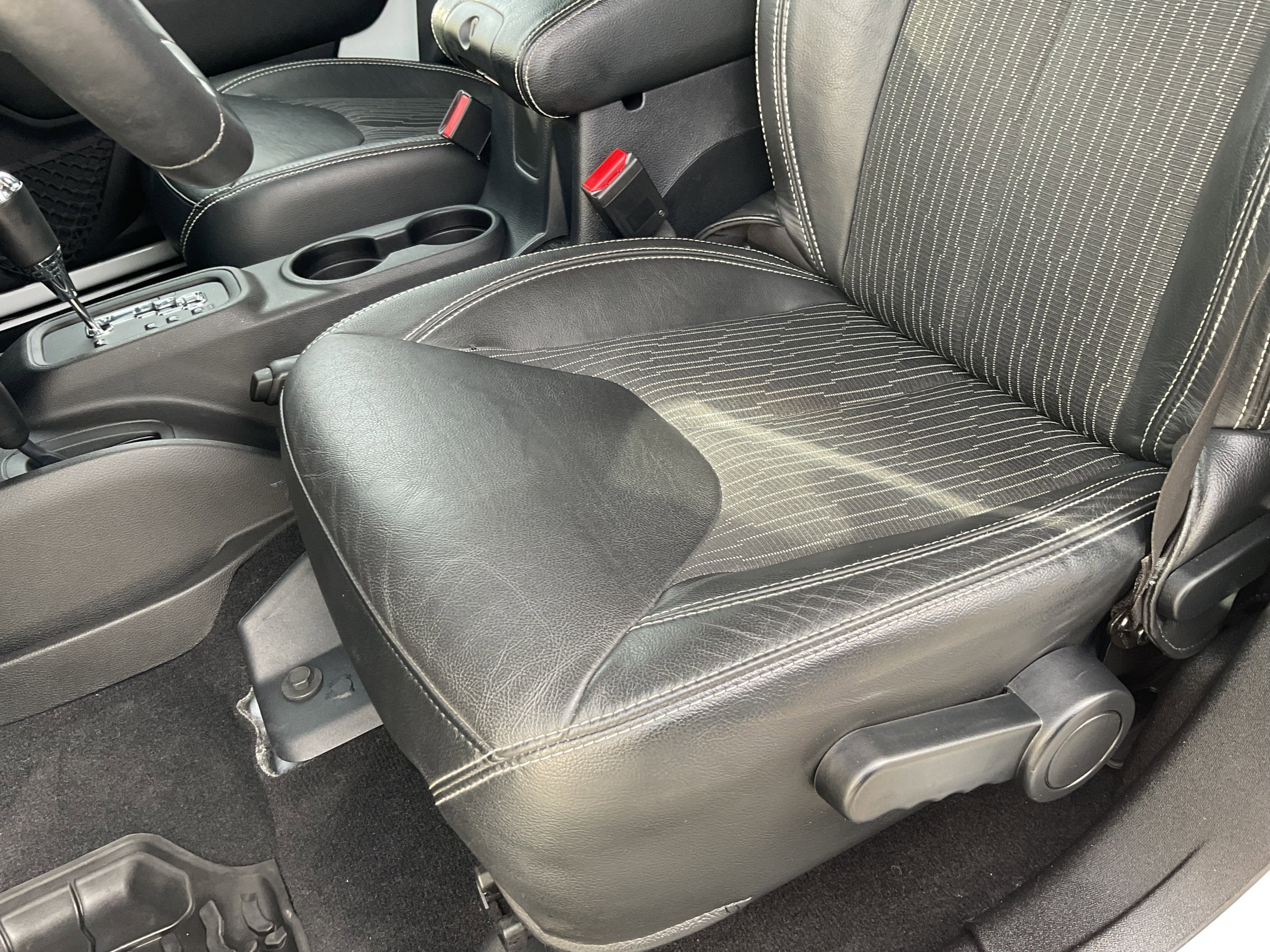 2015 Jeep Wrangler Unlimited Freedom Edition 4x4