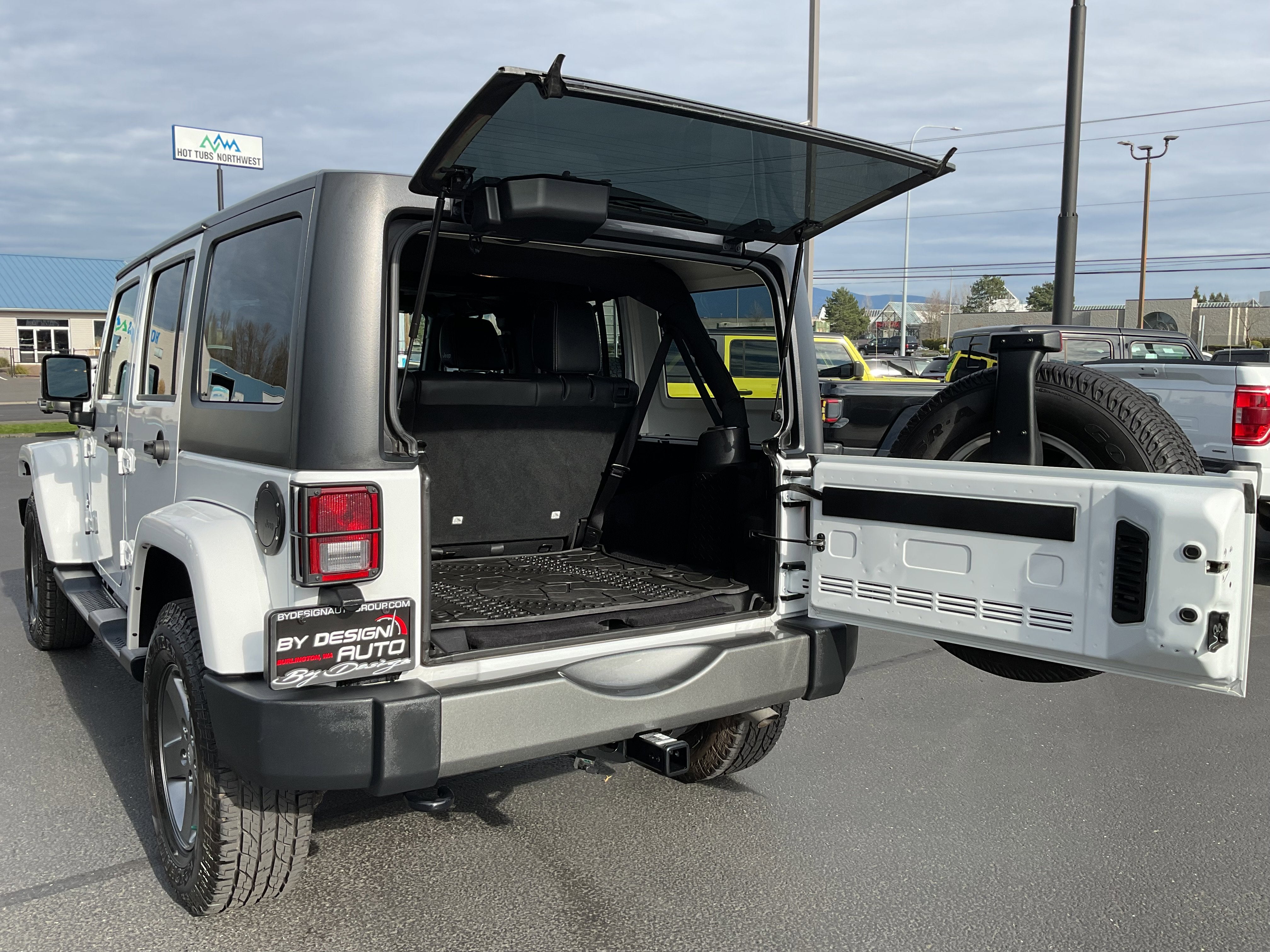 2015 Jeep Wrangler Unlimited Freedom Edition 4x4