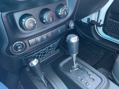 2018 Jeep Wrangler JK Unlimited Sahara 4x4