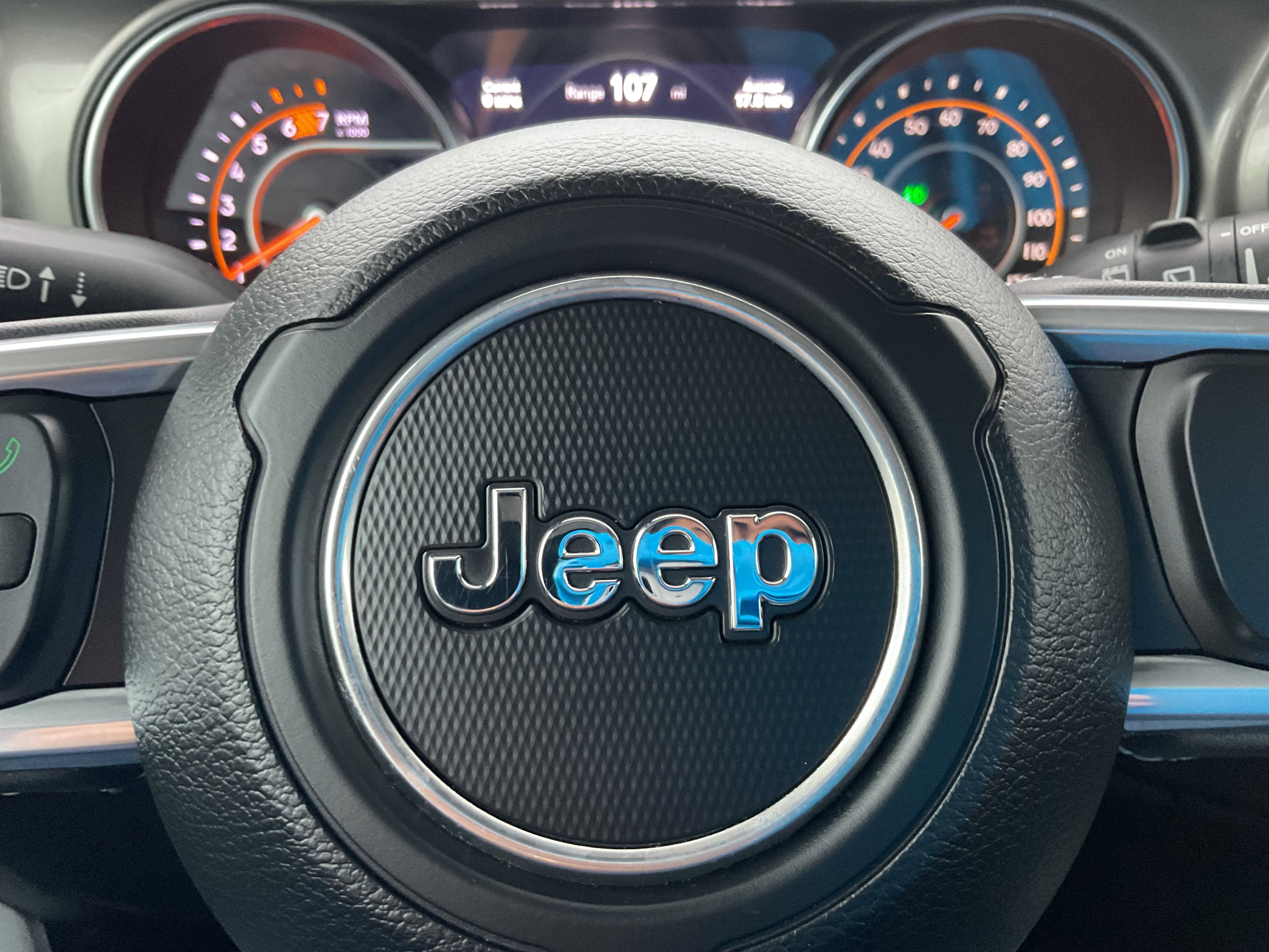 2023 Jeep Wrangler Sahara V6 4-Door 4x4