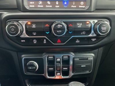 2023 Jeep Wrangler Sahara V6 4-Door 4x4