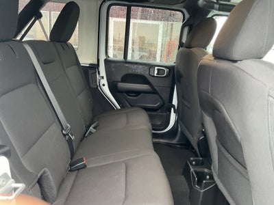 2023 Jeep Wrangler Sahara V6 4-Door 4x4