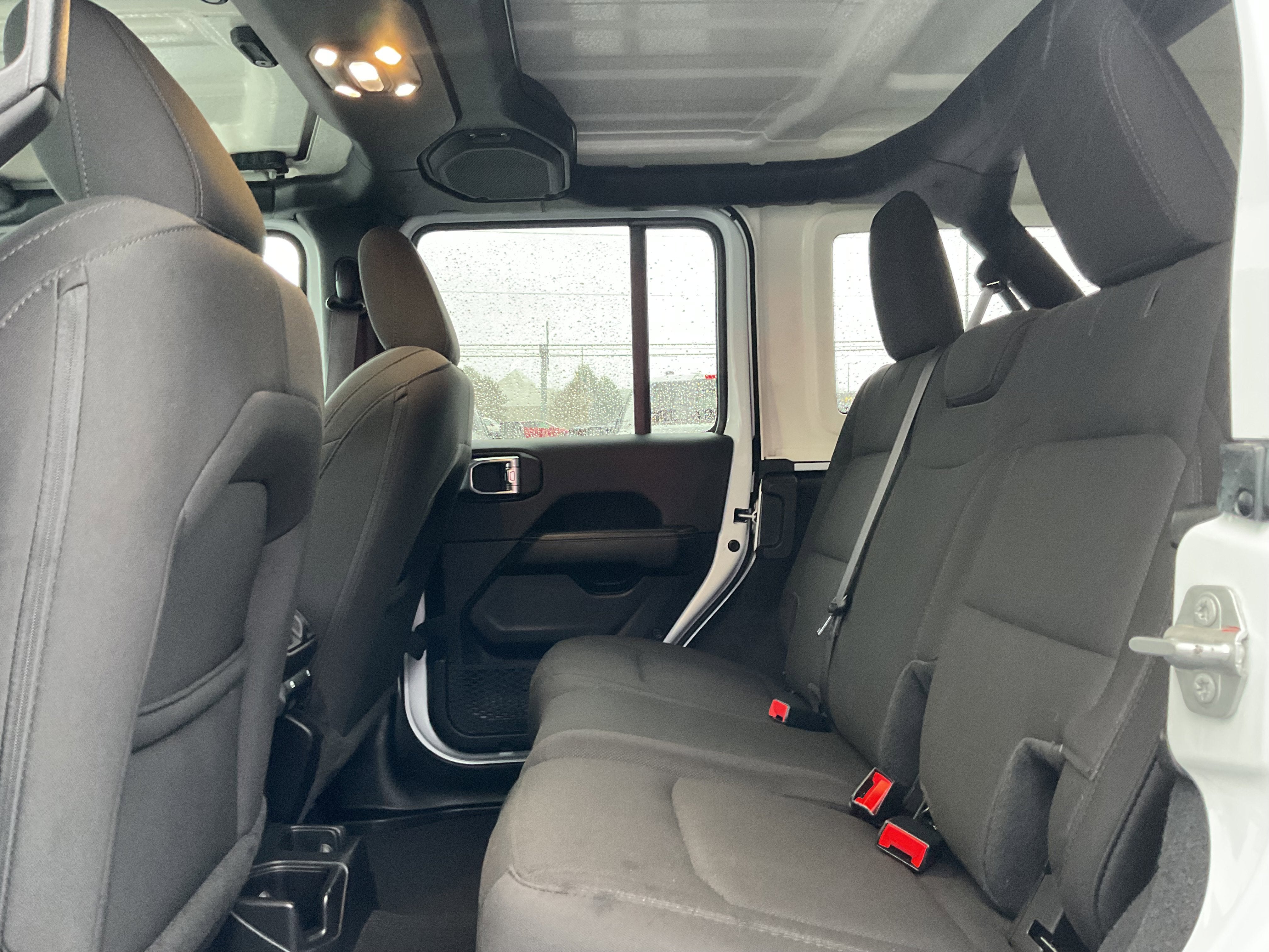 2023 Jeep Wrangler Sahara V6 4-Door 4x4