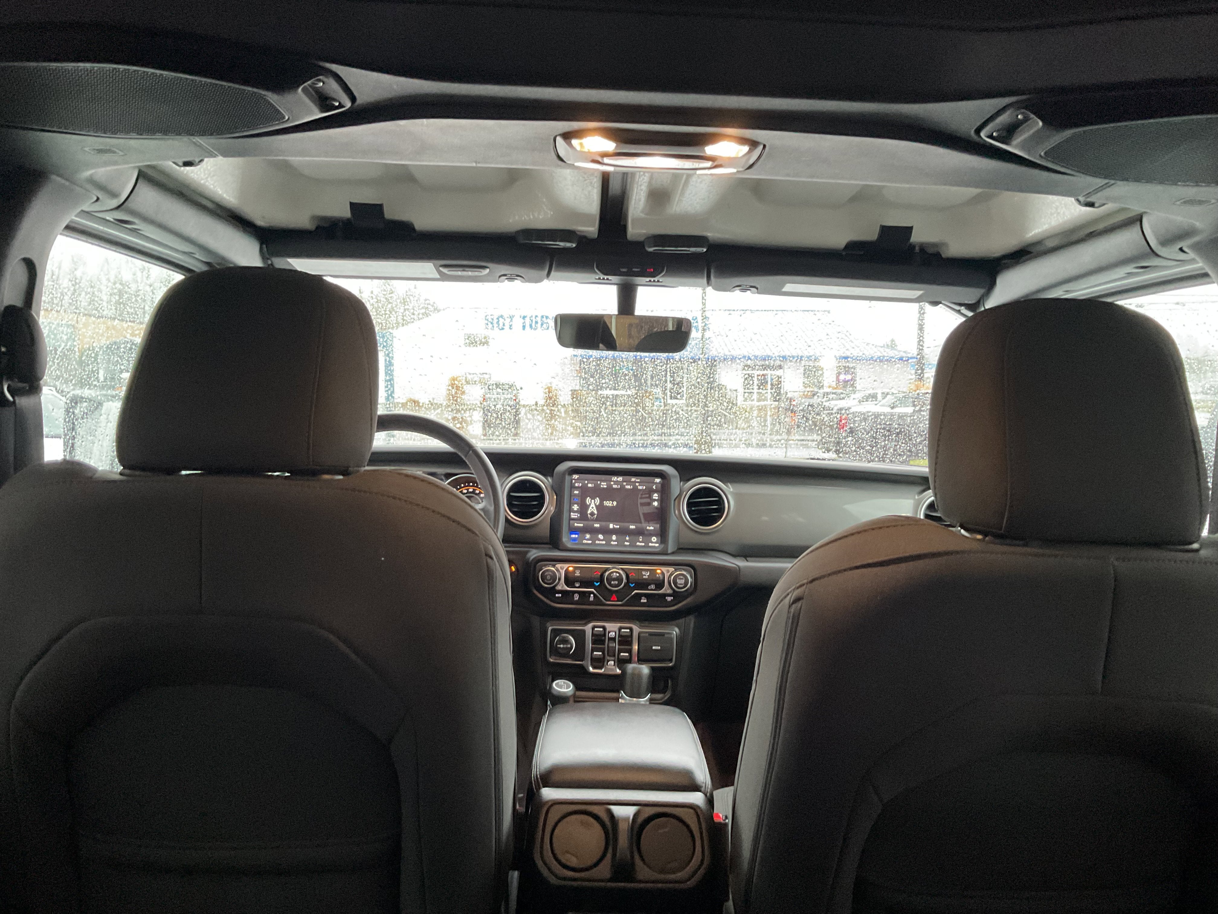 2023 Jeep Wrangler Sahara V6 4-Door 4x4