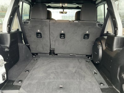 2023 Jeep Wrangler Sahara V6 4-Door 4x4