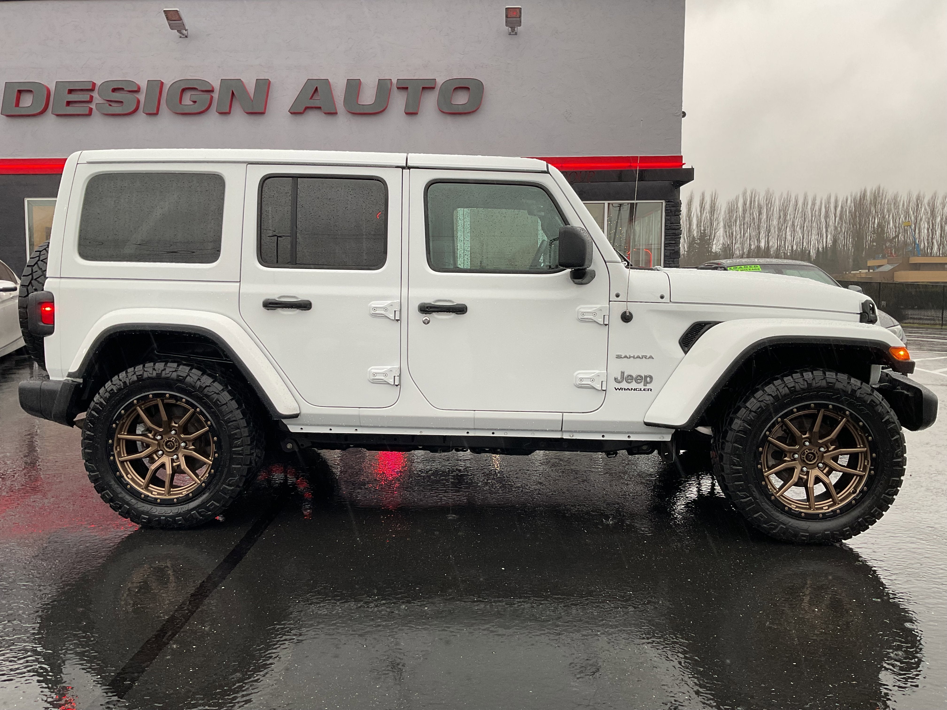 2023 Jeep Wrangler Sahara V6 4-Door 4x4