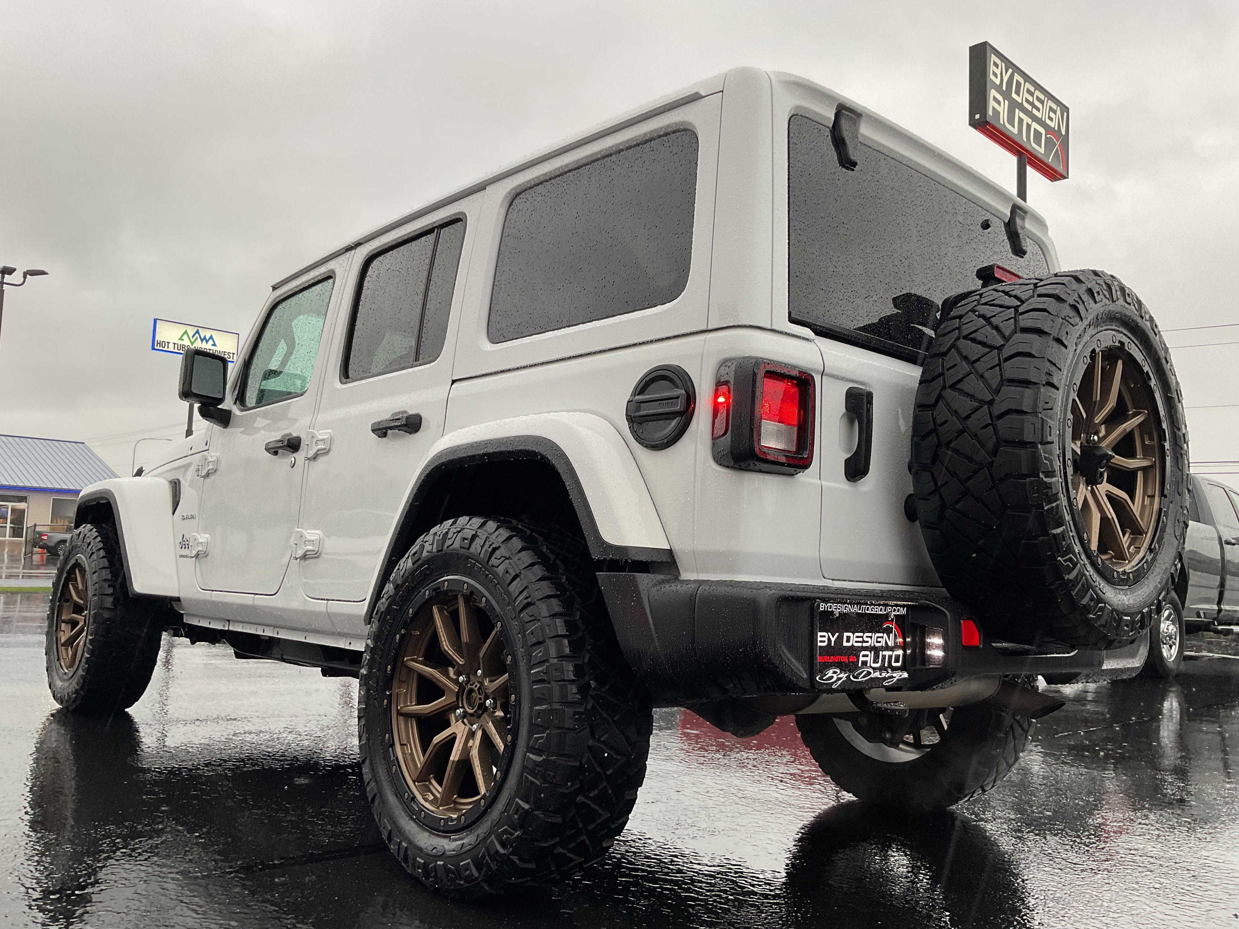 2023 Jeep Wrangler Sahara V6 4-Door 4x4