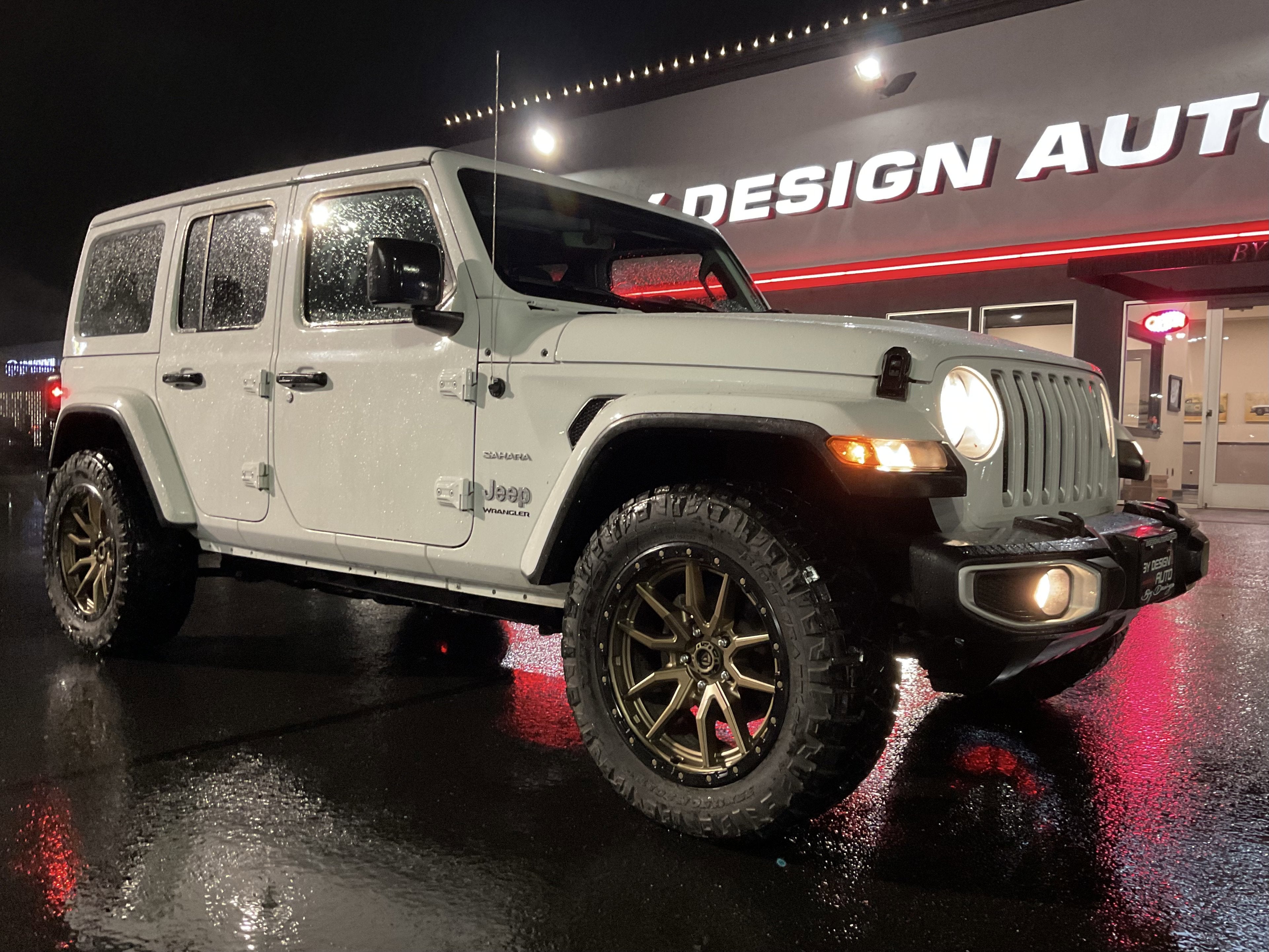 2023 Jeep Wrangler Sahara V6 4-Door 4x4