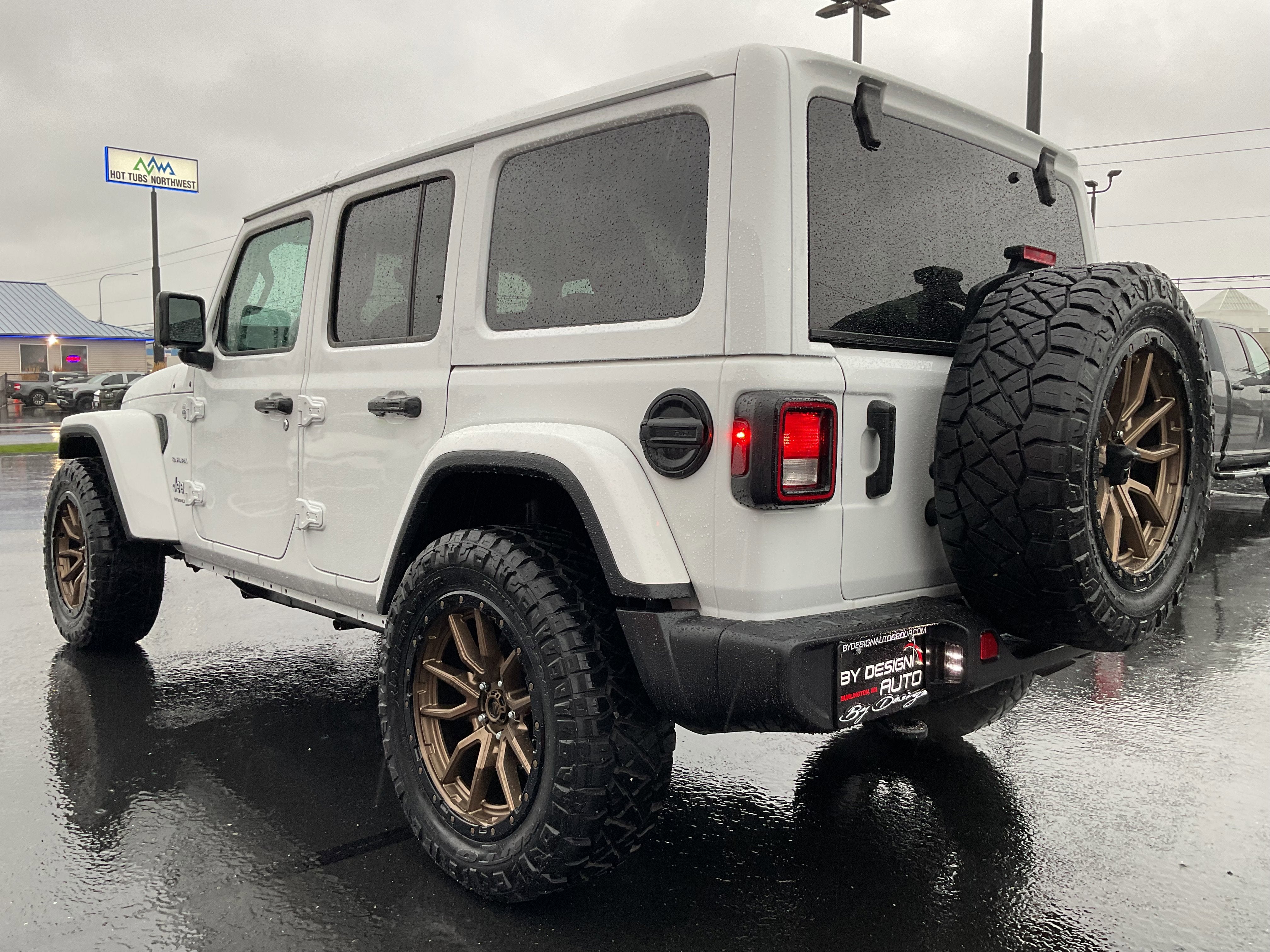 2023 Jeep Wrangler Sahara V6 4-Door 4x4