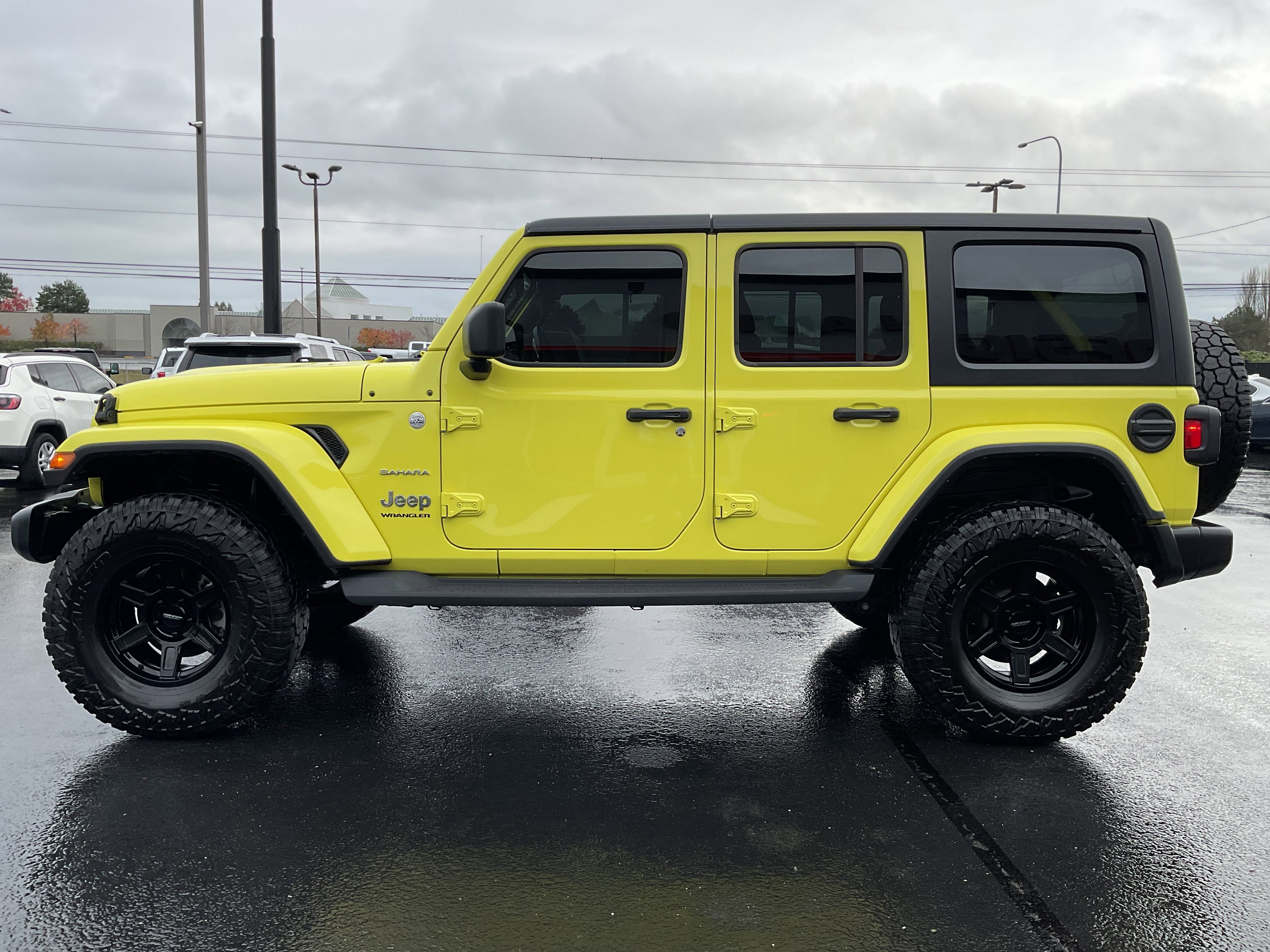 2023 Jeep Wrangler Sahara V6 4 Door 4x4