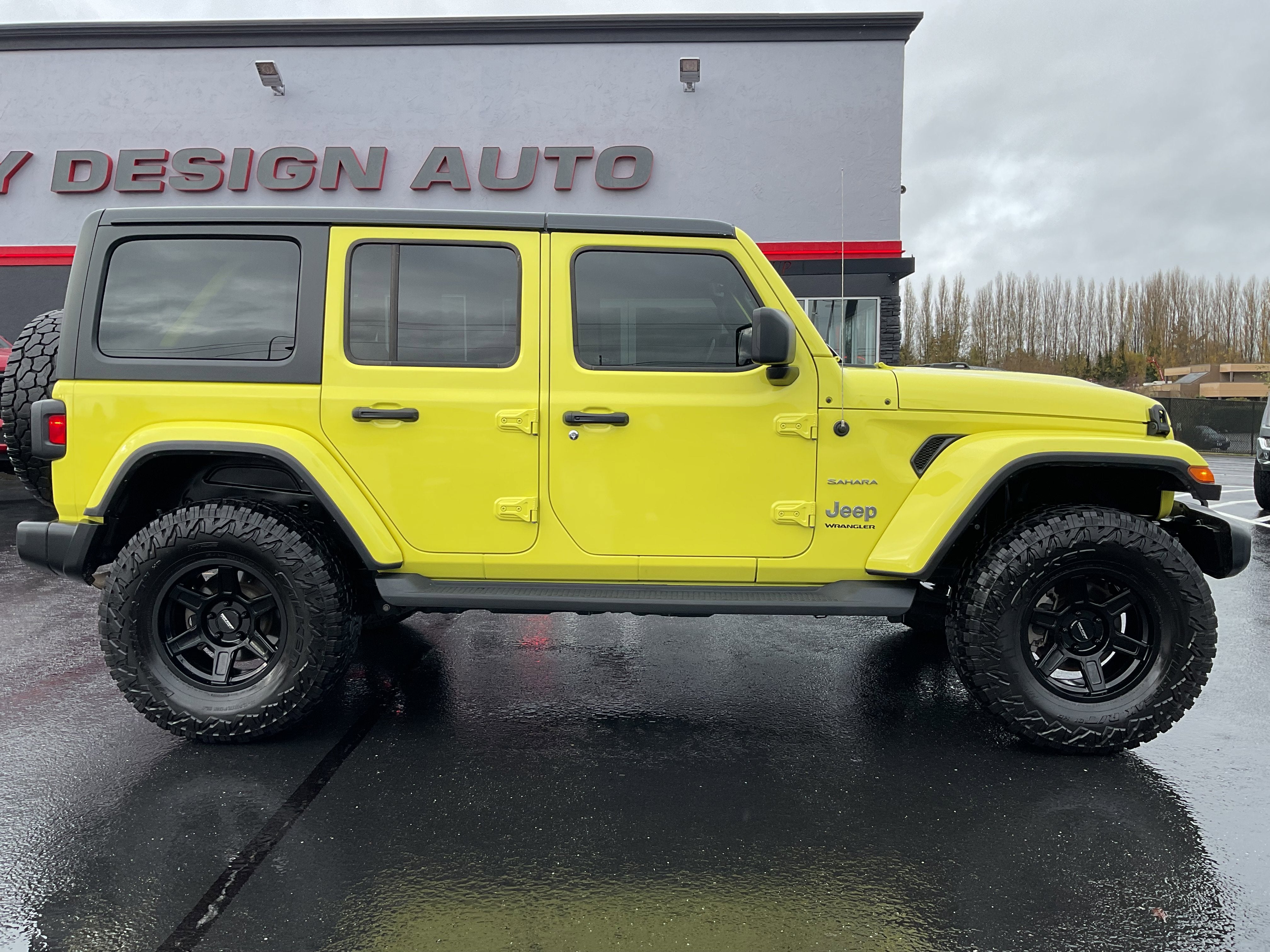 2023 Jeep Wrangler Sahara V6 4 Door 4x4