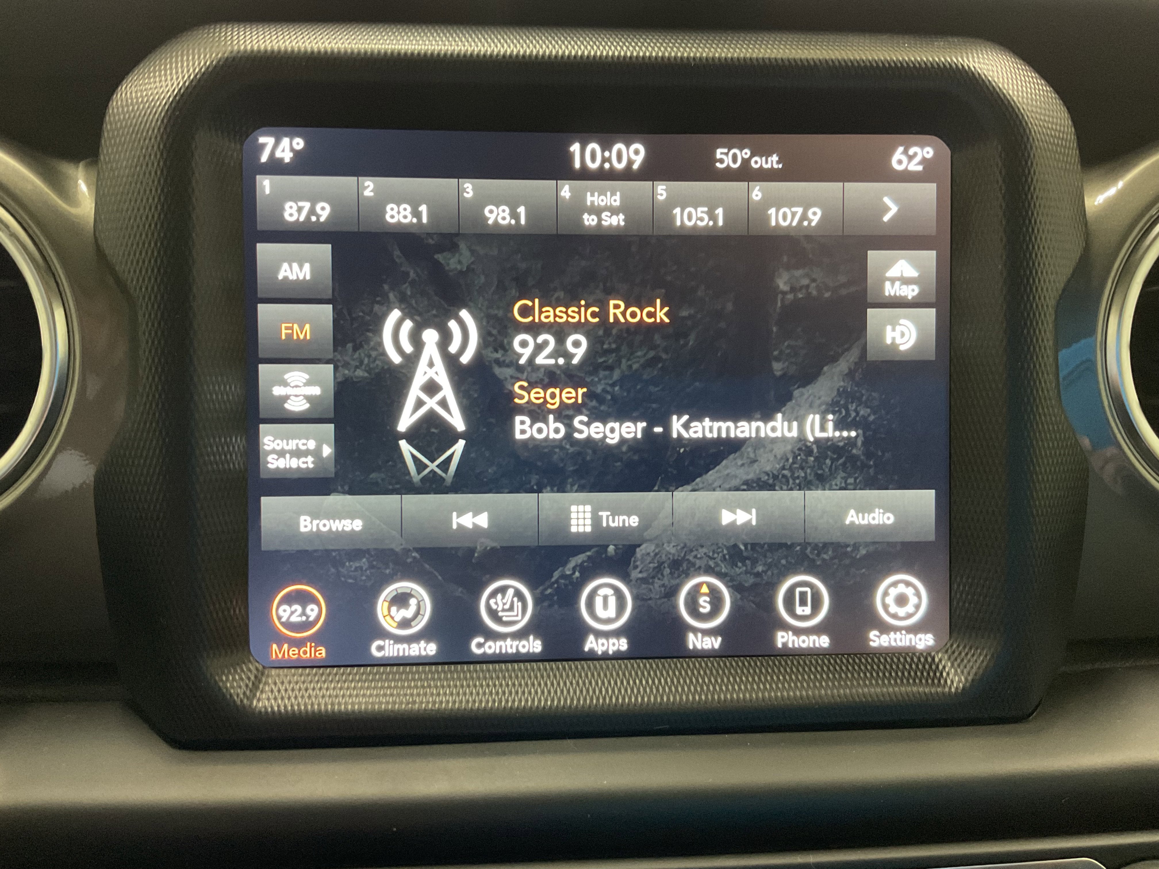 2023 Jeep Wrangler Sahara V6 4 Door 4x4