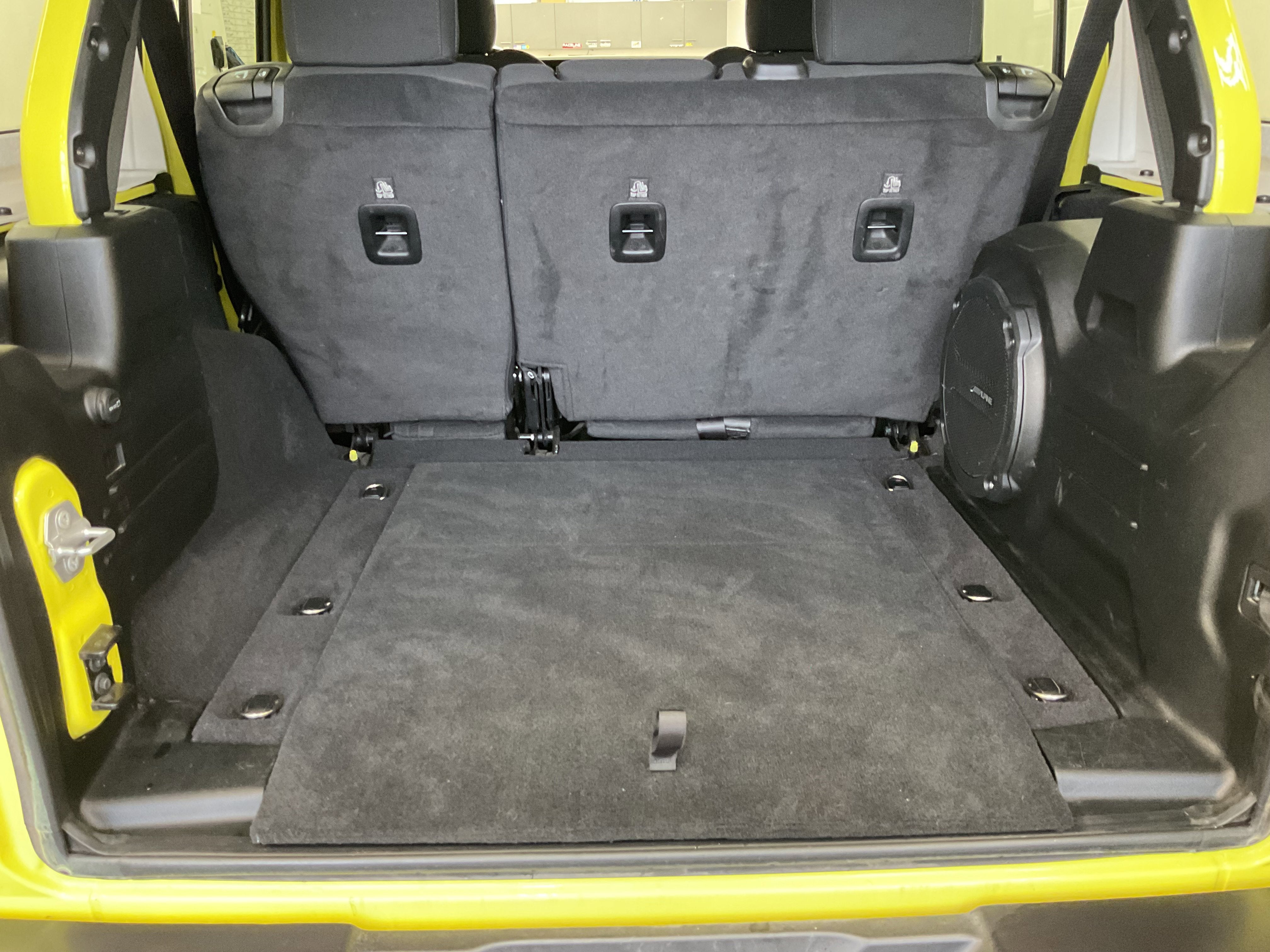 2023 Jeep Wrangler Sahara V6 4 Door 4x4