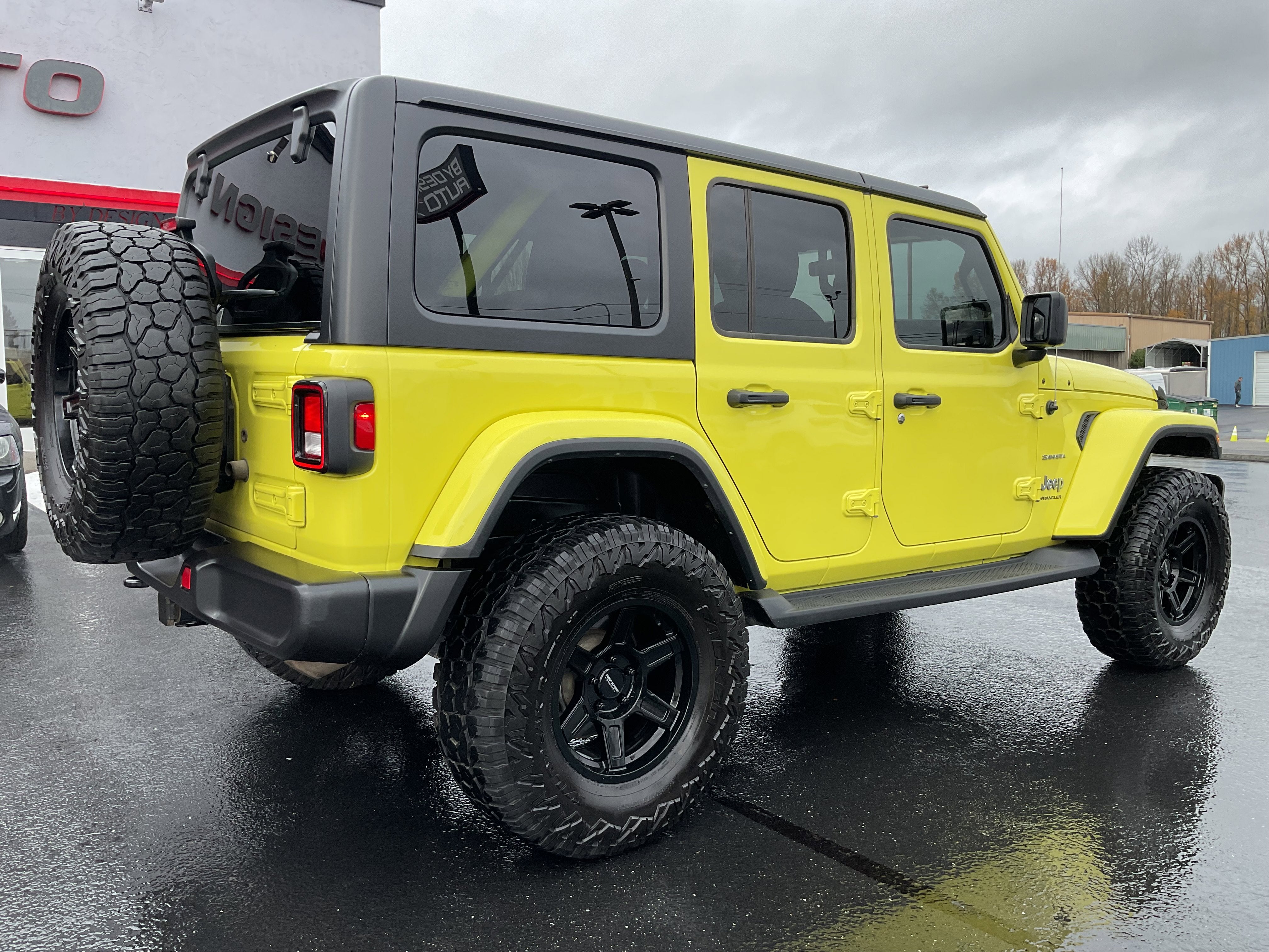 2023 Jeep Wrangler Sahara V6 4 Door 4x4