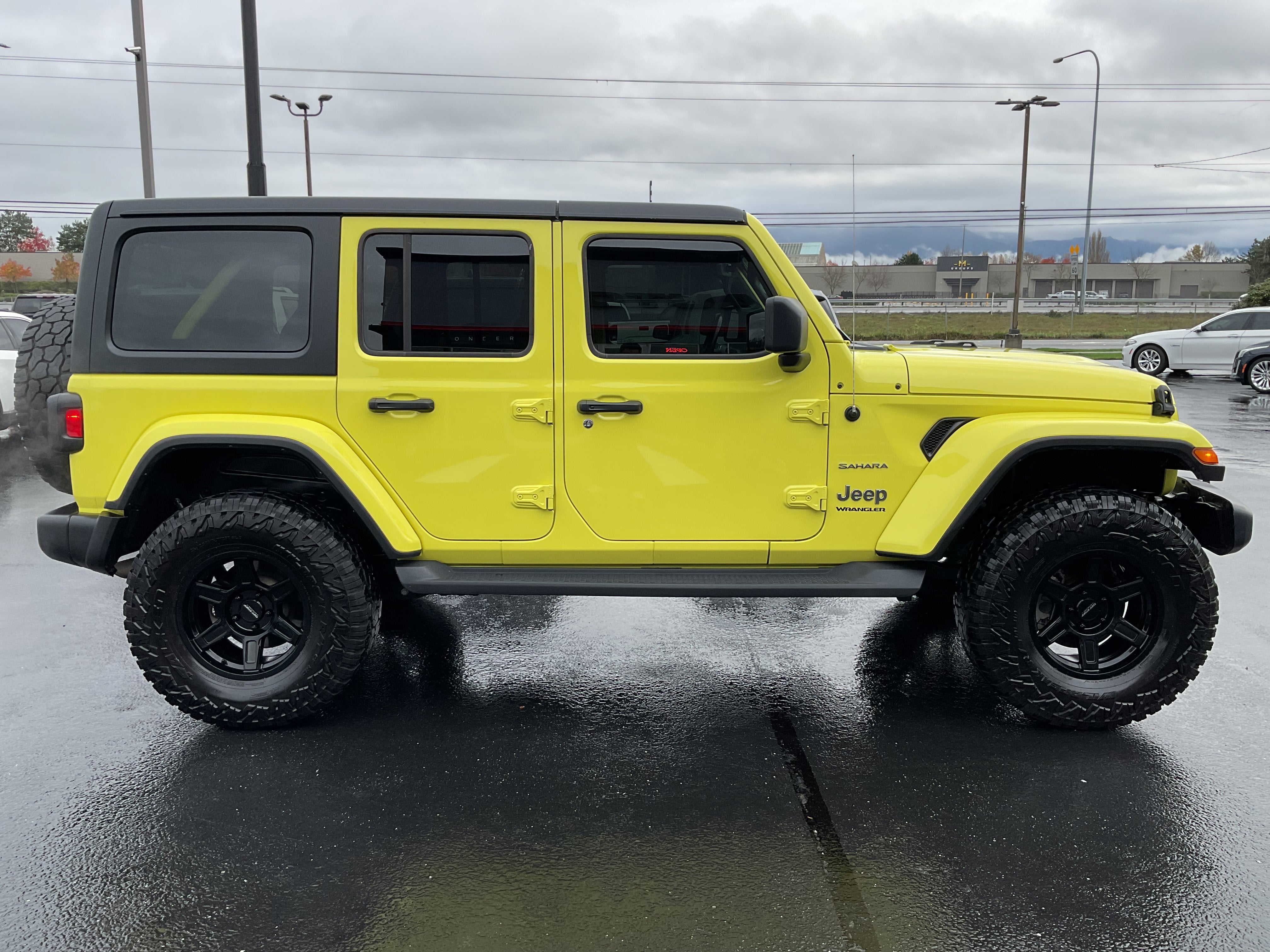 2023 Jeep Wrangler Sahara V6 4 Door 4x4