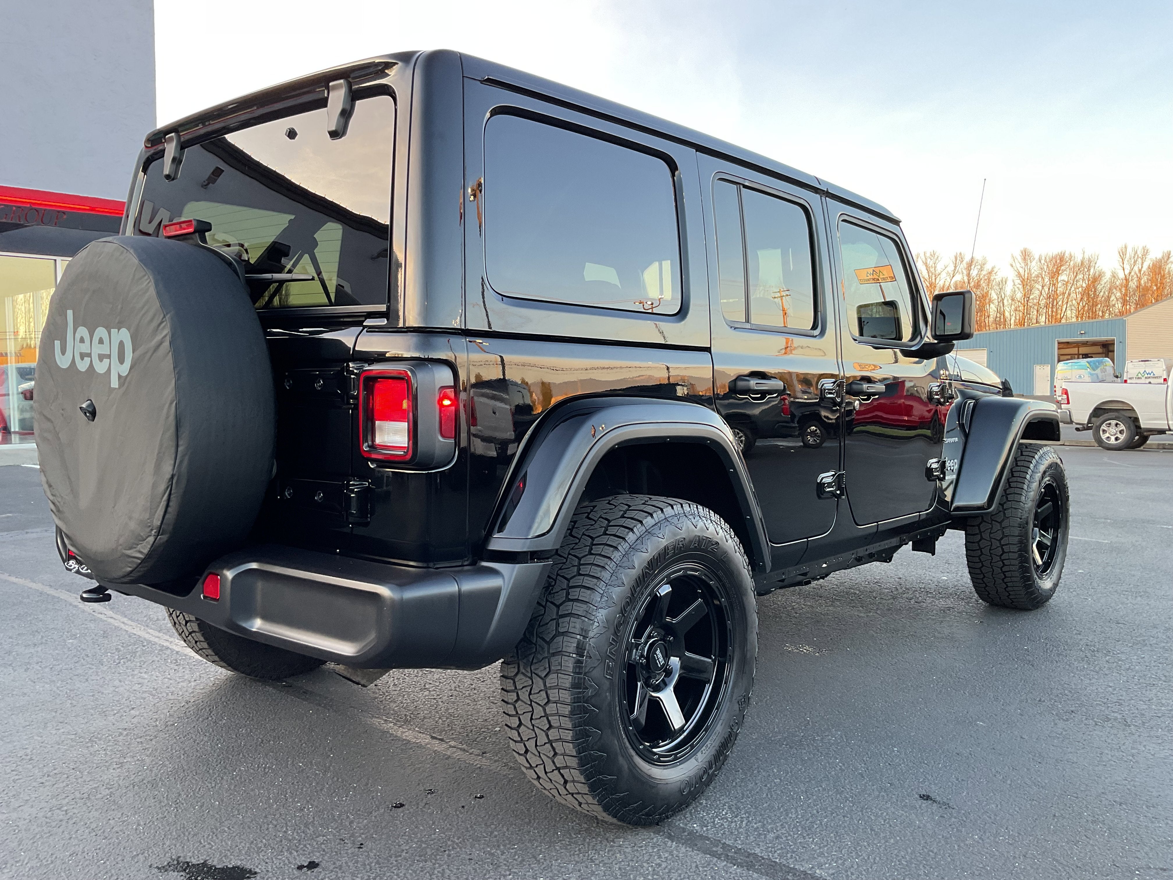 2023 Jeep Wrangler Sahara V6 4-Door 4x4