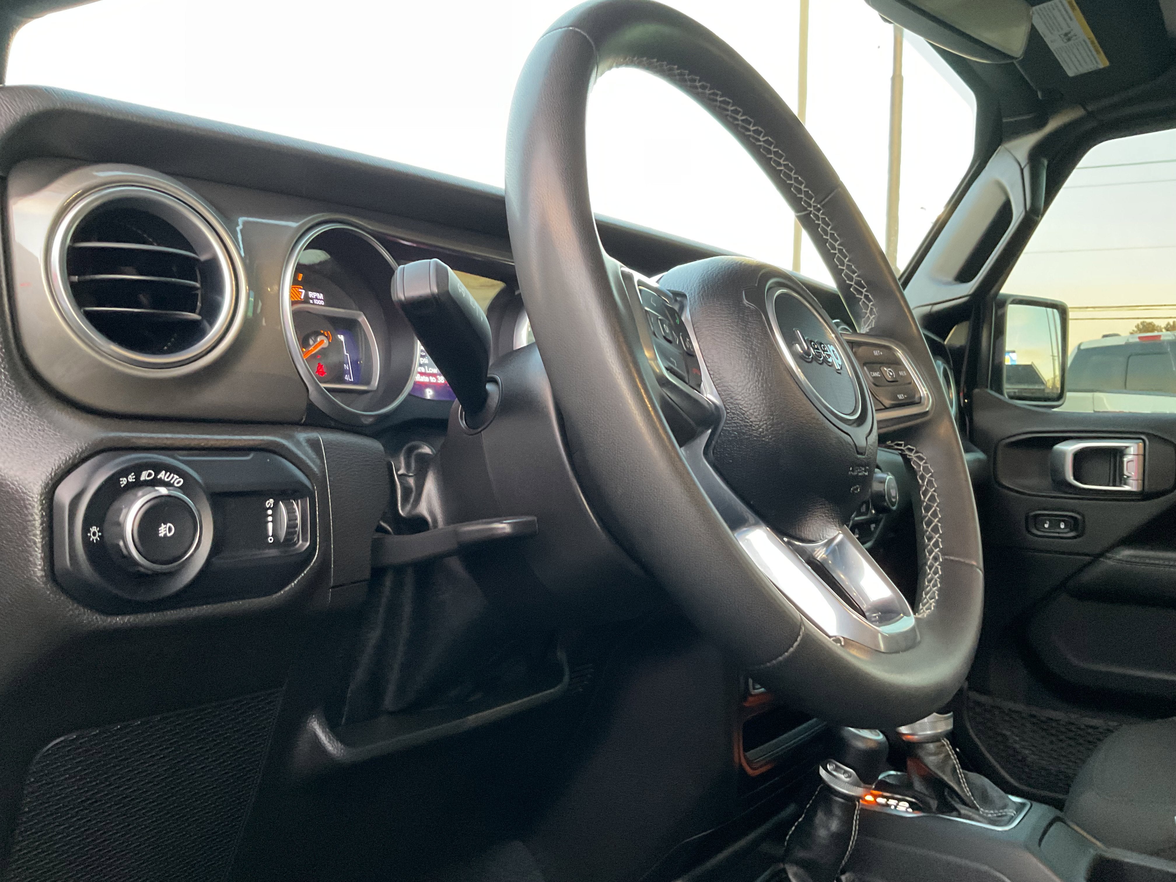 2023 Jeep Wrangler Sahara V6 4-Door 4x4