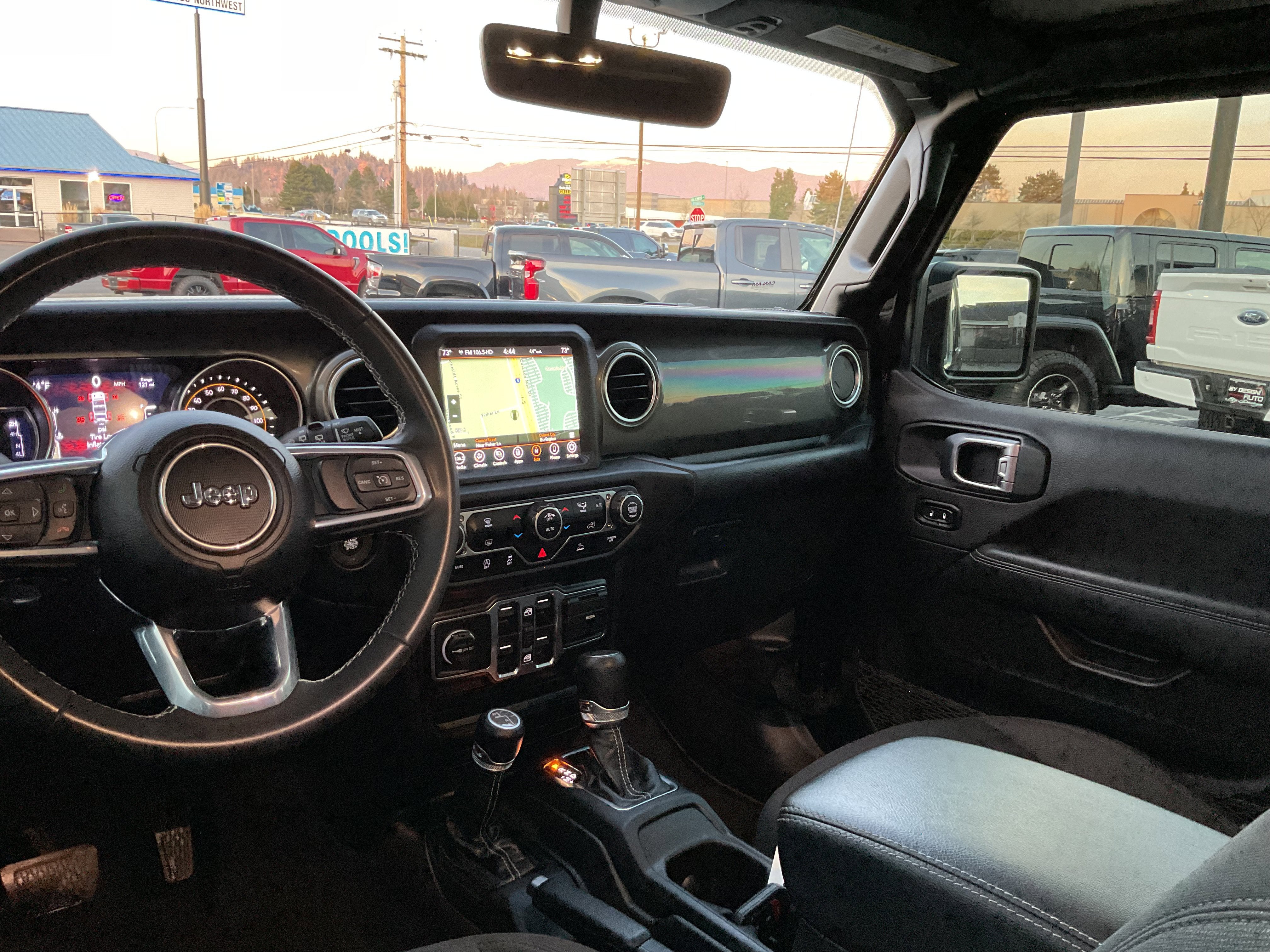 2023 Jeep Wrangler Sahara V6 4-Door 4x4