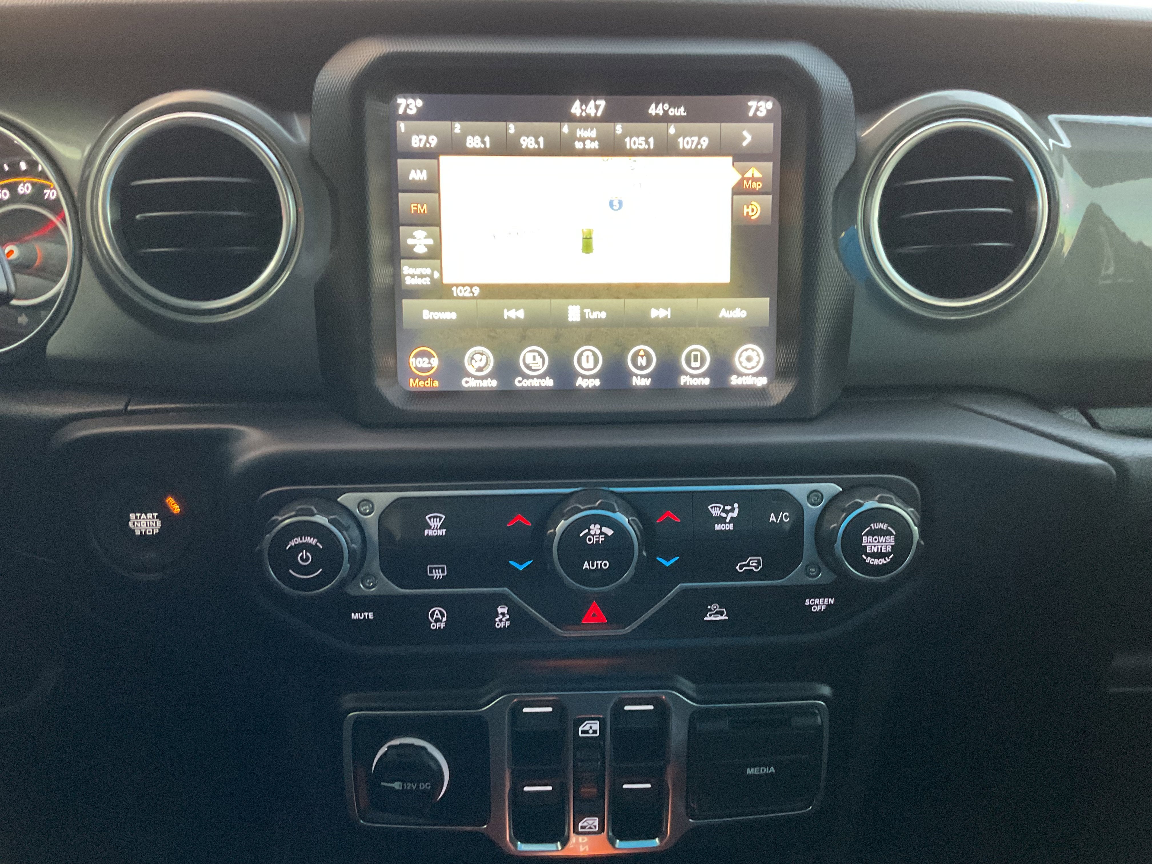 2023 Jeep Wrangler Sahara V6 4-Door 4x4