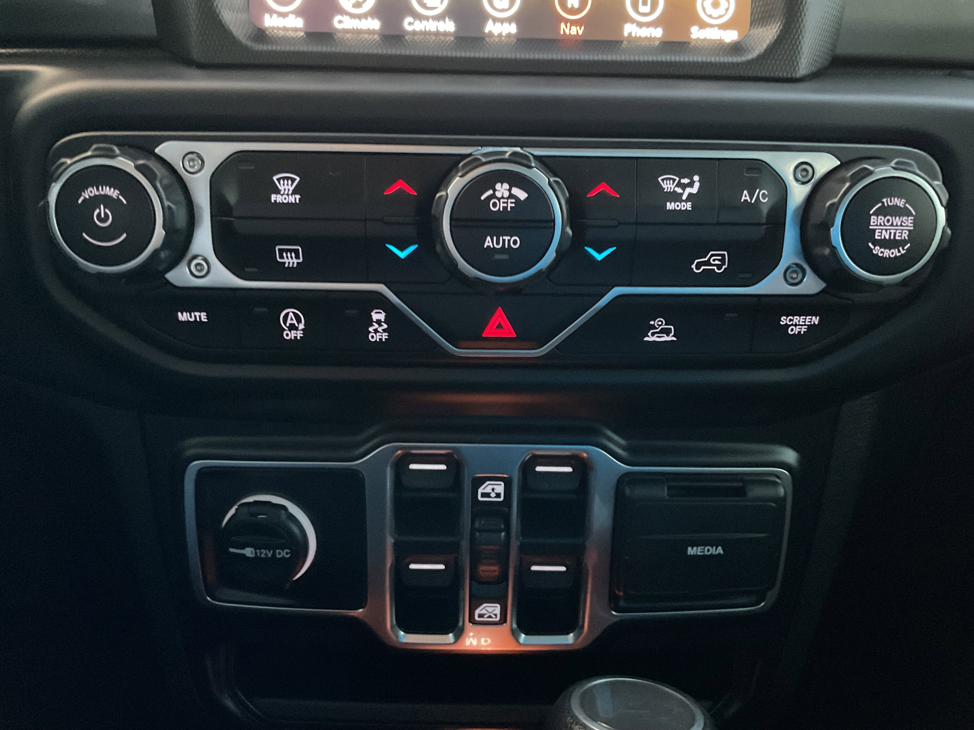 2023 Jeep Wrangler Sahara V6 4-Door 4x4