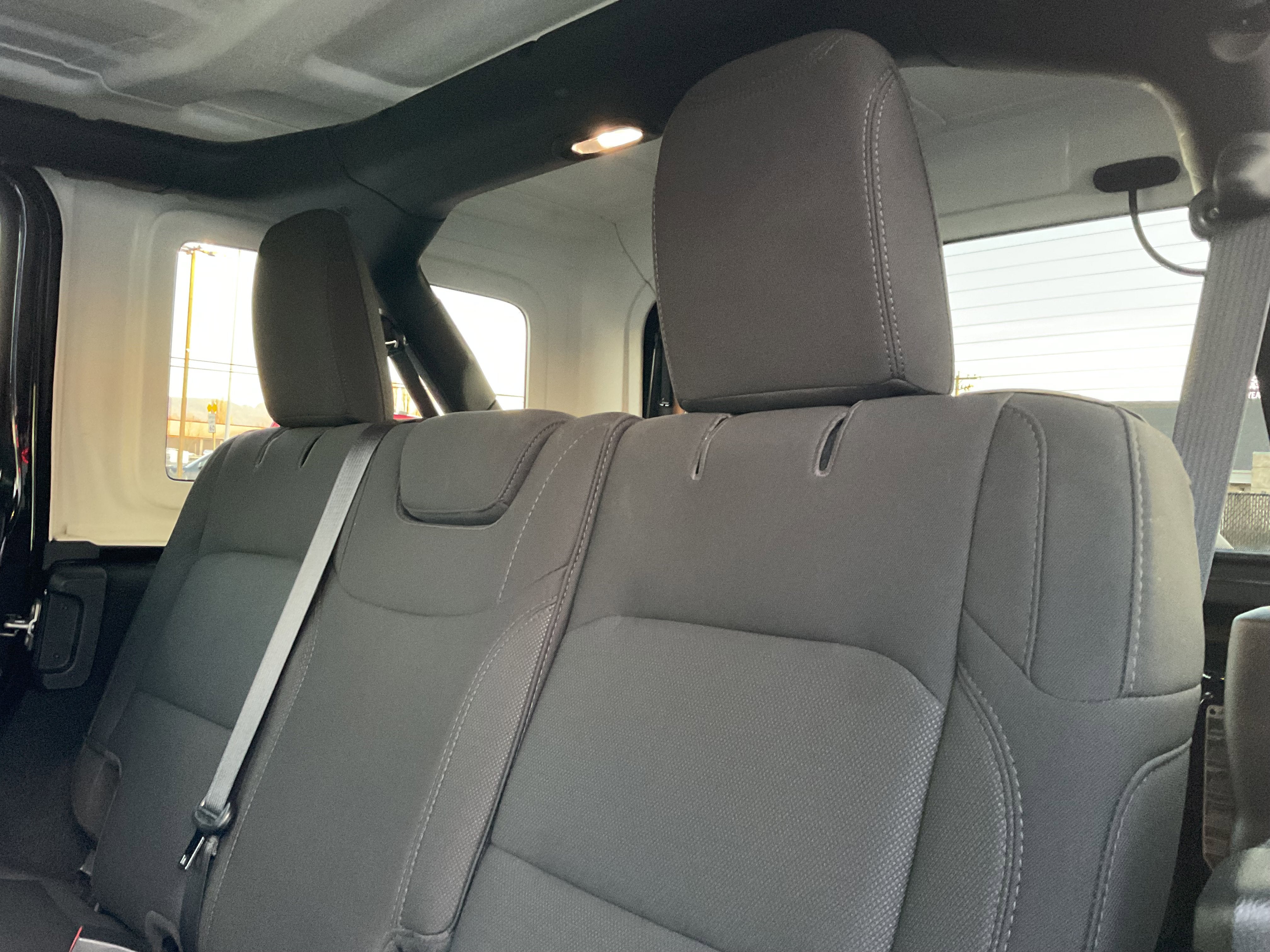 2023 Jeep Wrangler Sahara V6 4-Door 4x4