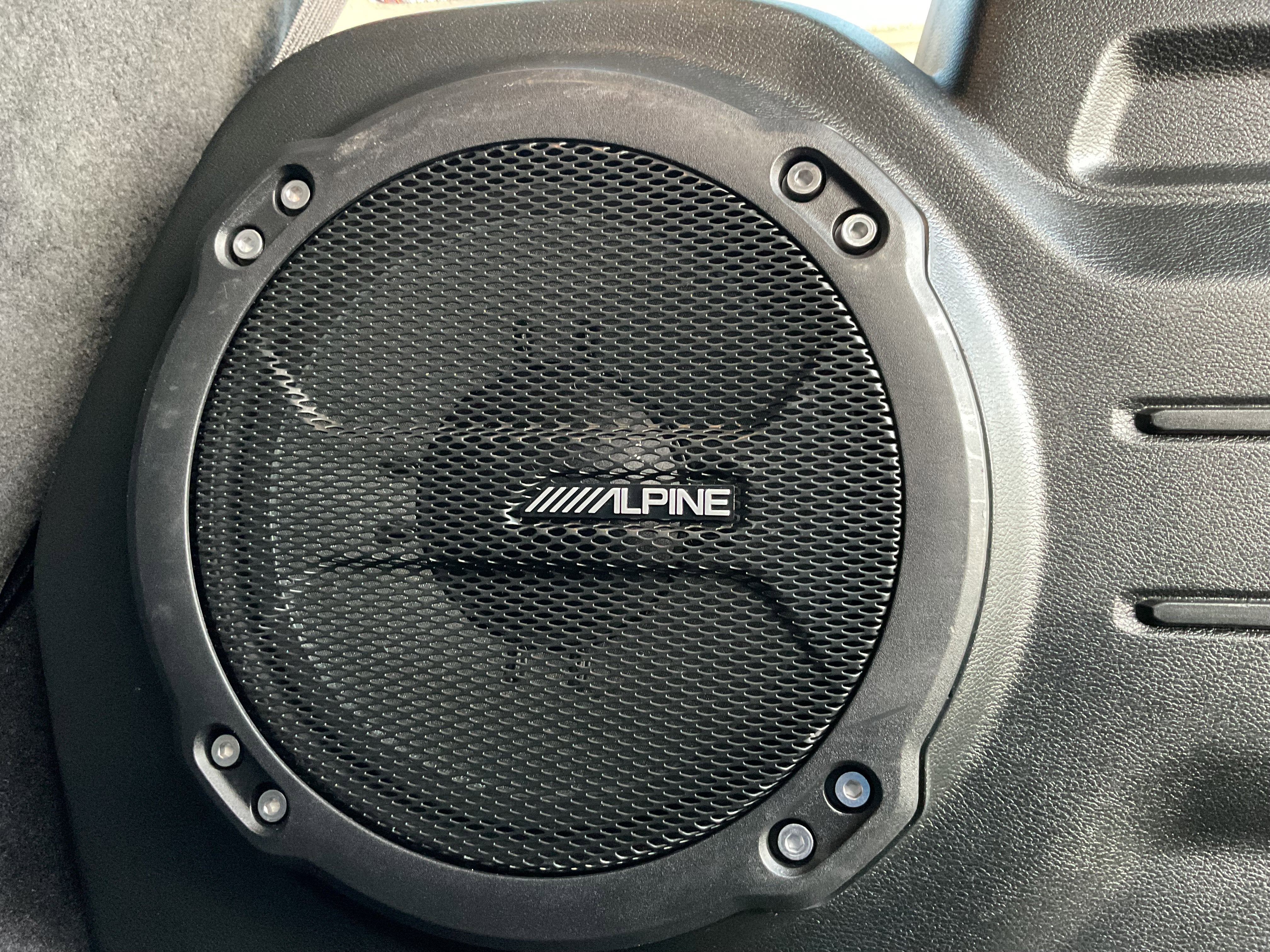 2023 Jeep Wrangler Sahara V6 4-Door 4x4