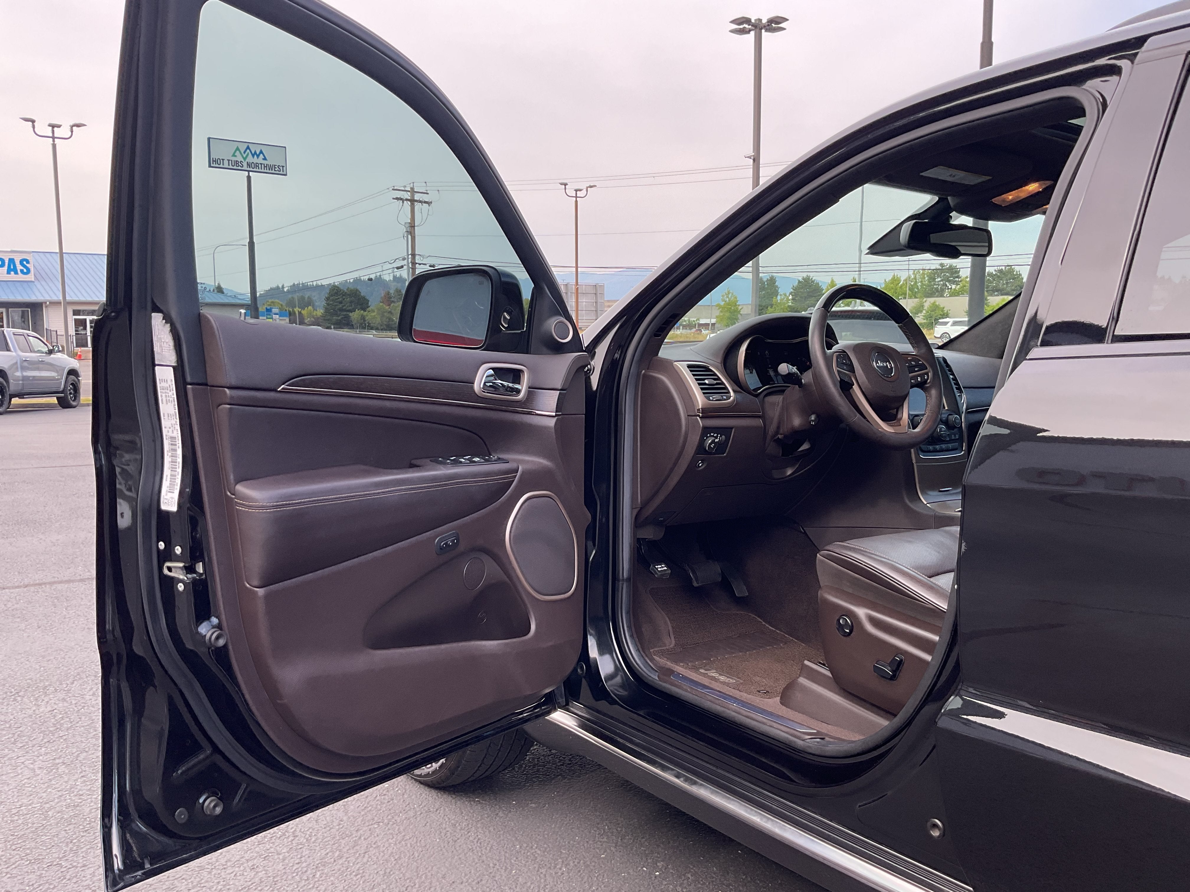 2014 Jeep Grand Cherokee Summit-Diesel 4x4