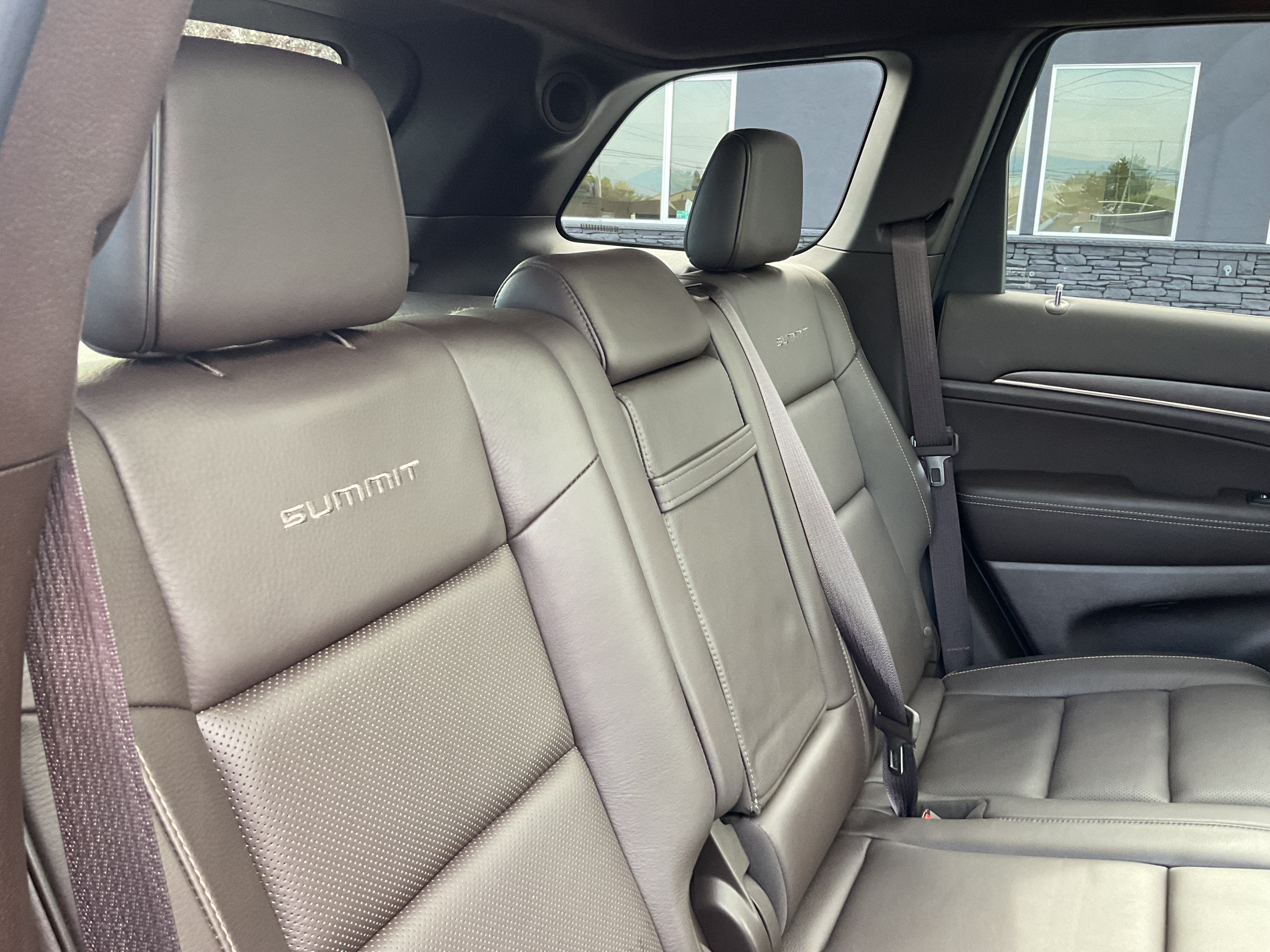 2014 Jeep Grand Cherokee Summit-Diesel 4x4