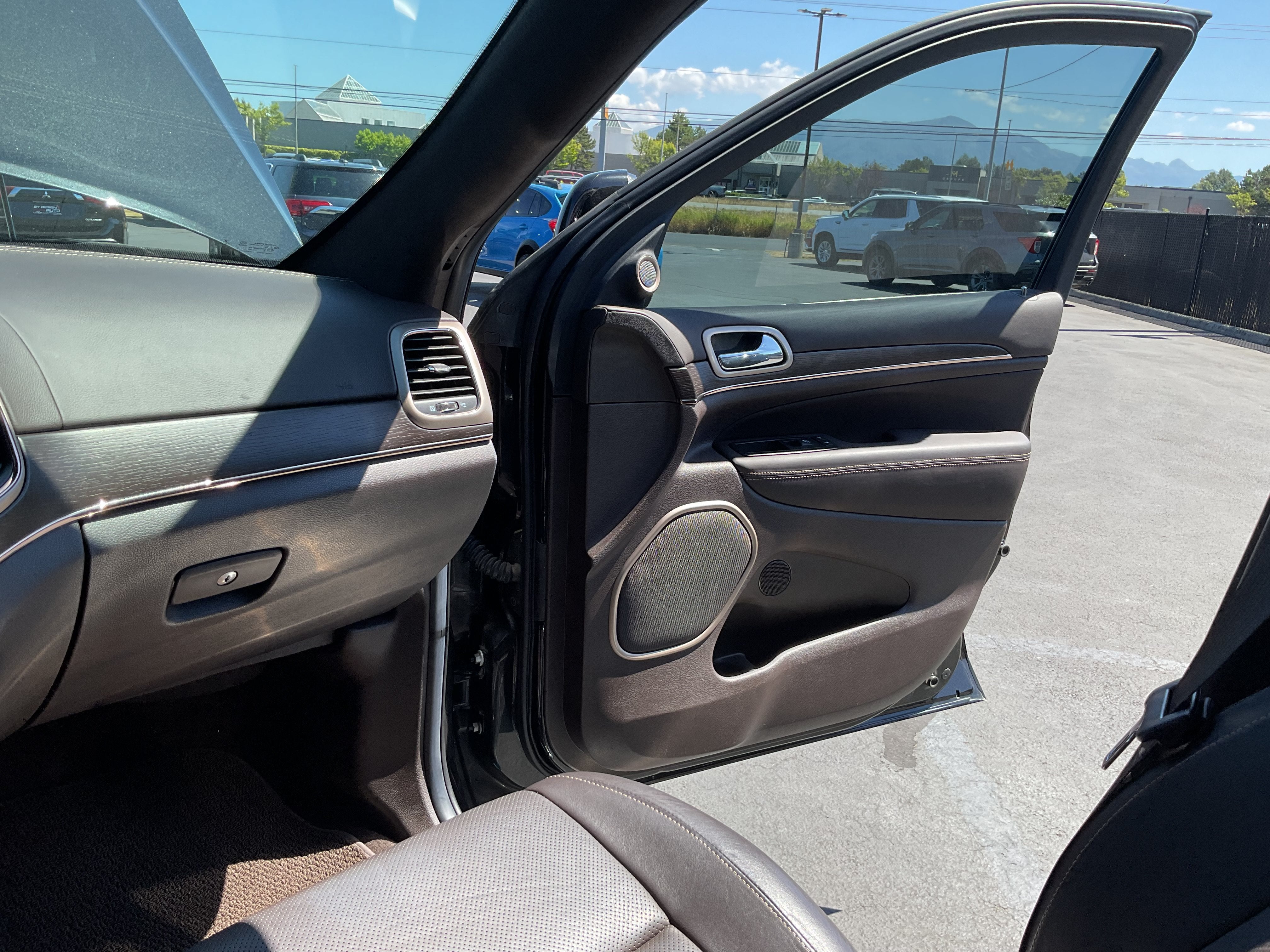 2014 Jeep Grand Cherokee Summit-Diesel 4x4
