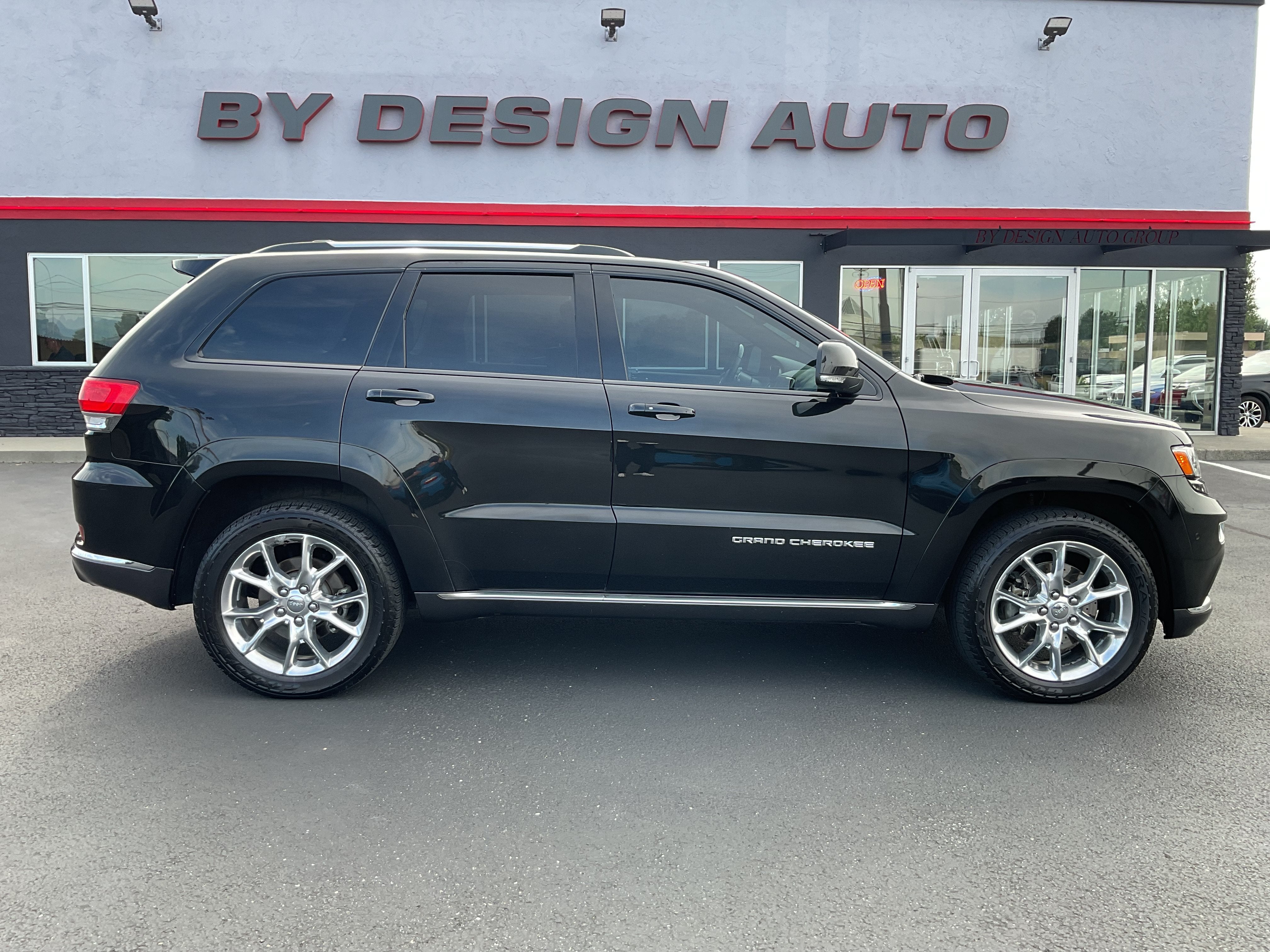 2014 Jeep Grand Cherokee Summit-Diesel 4x4