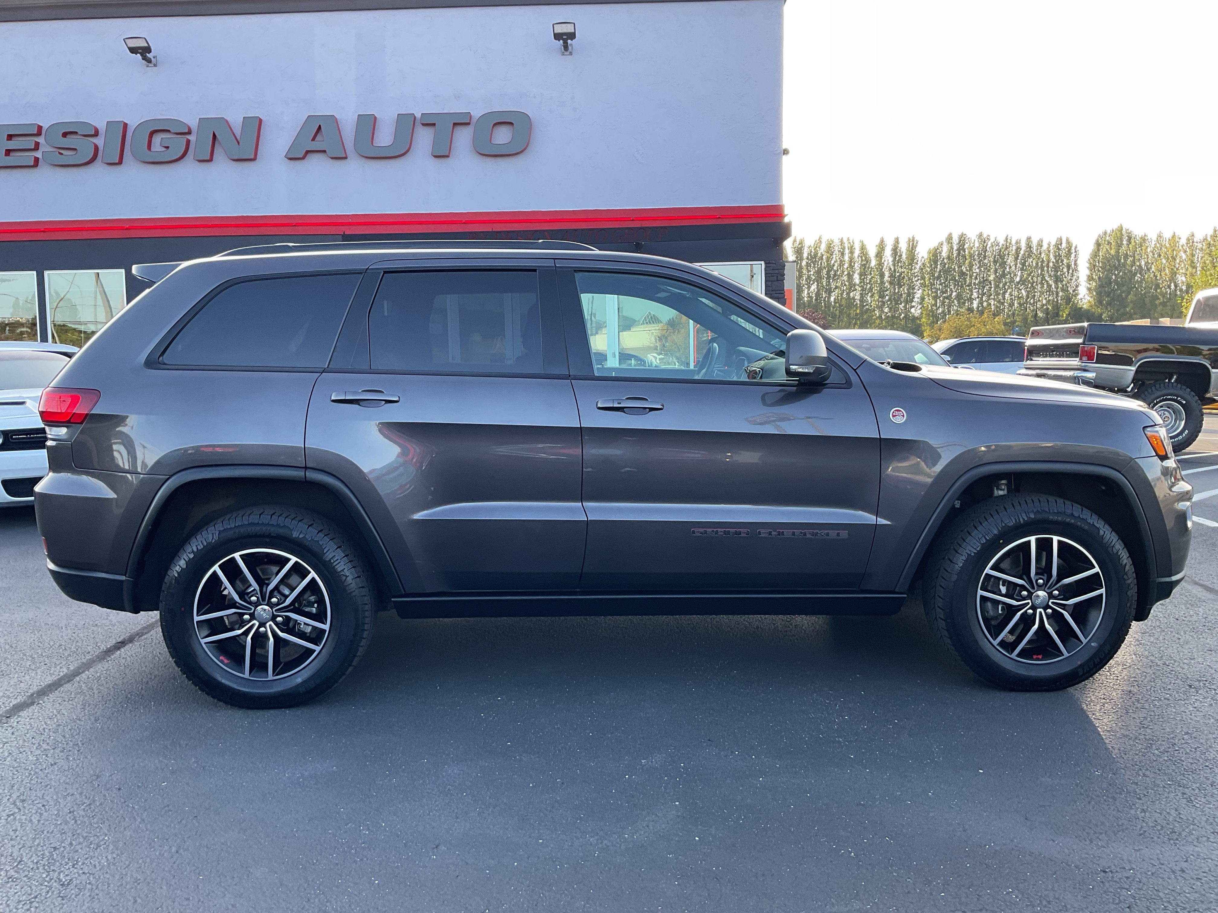 2018 Jeep Grand Cherokee Trailhawk HEMI 4x4
