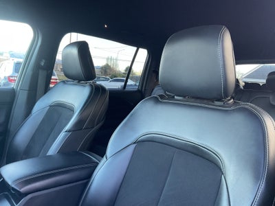 2024 Jeep Grand Cherokee L Altitude w/3rd row 4x4