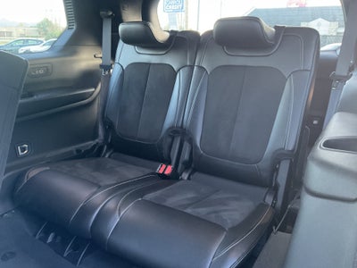 2024 Jeep Grand Cherokee L Altitude w/3rd row 4x4