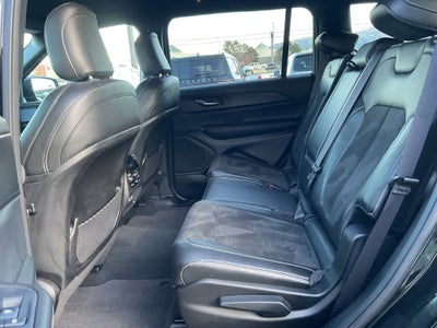 2024 Jeep Grand Cherokee L Altitude w/3rd row 4x4