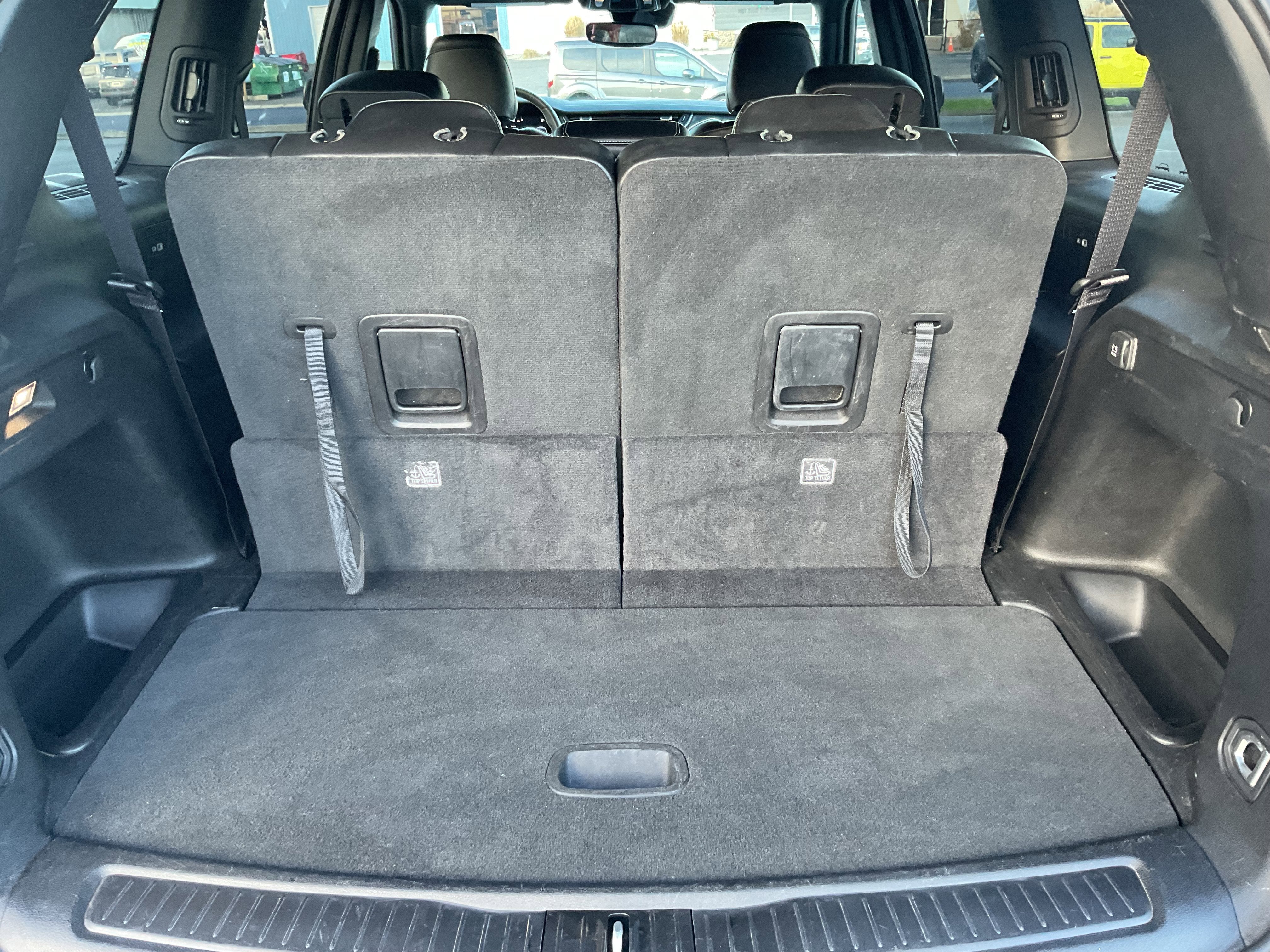 2024 Jeep Grand Cherokee L Altitude w/3rd row 4x4