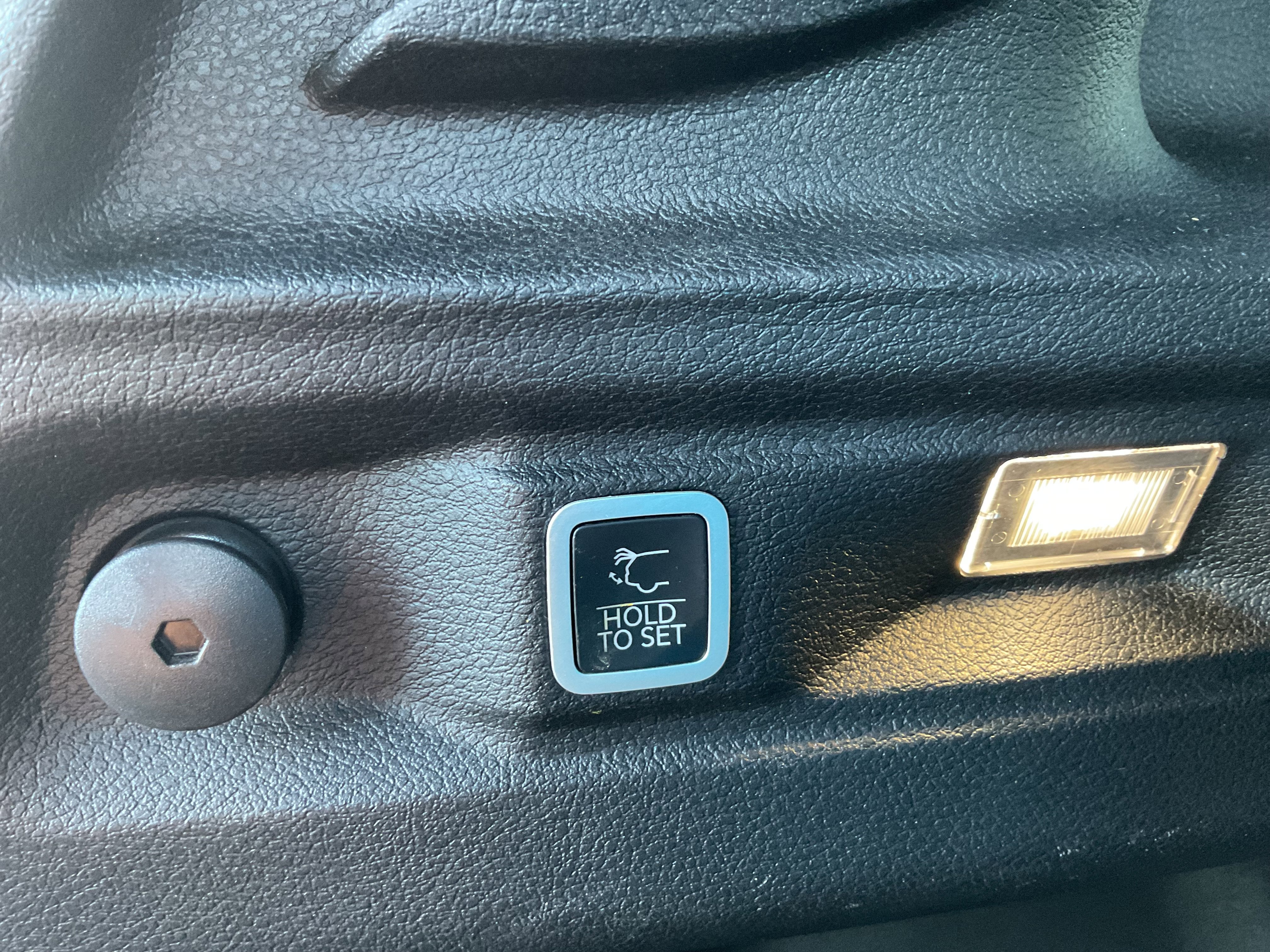 2024 Jeep Grand Cherokee L Altitude w/3rd row 4x4