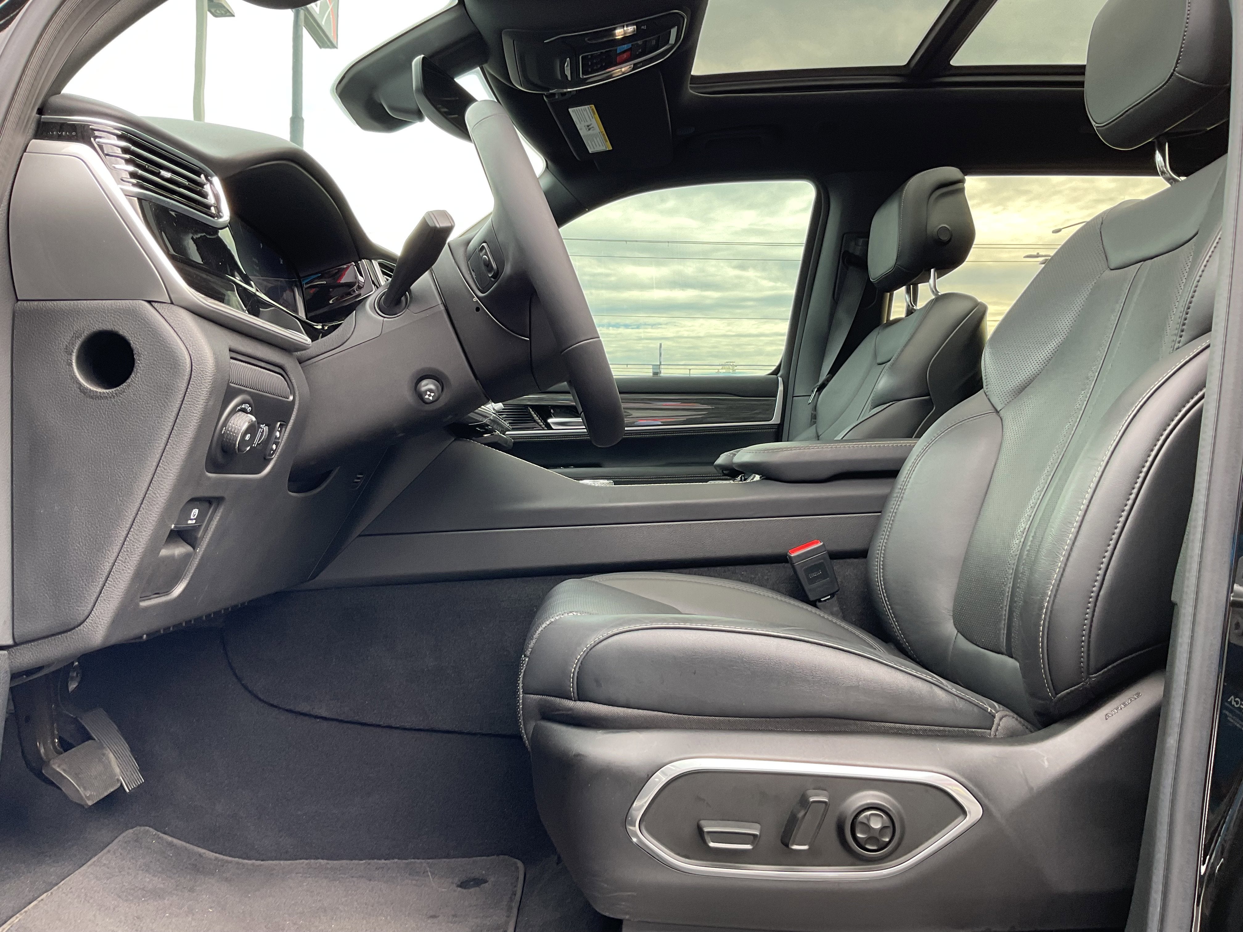 2022 Jeep Wagoneer Series III 4x4