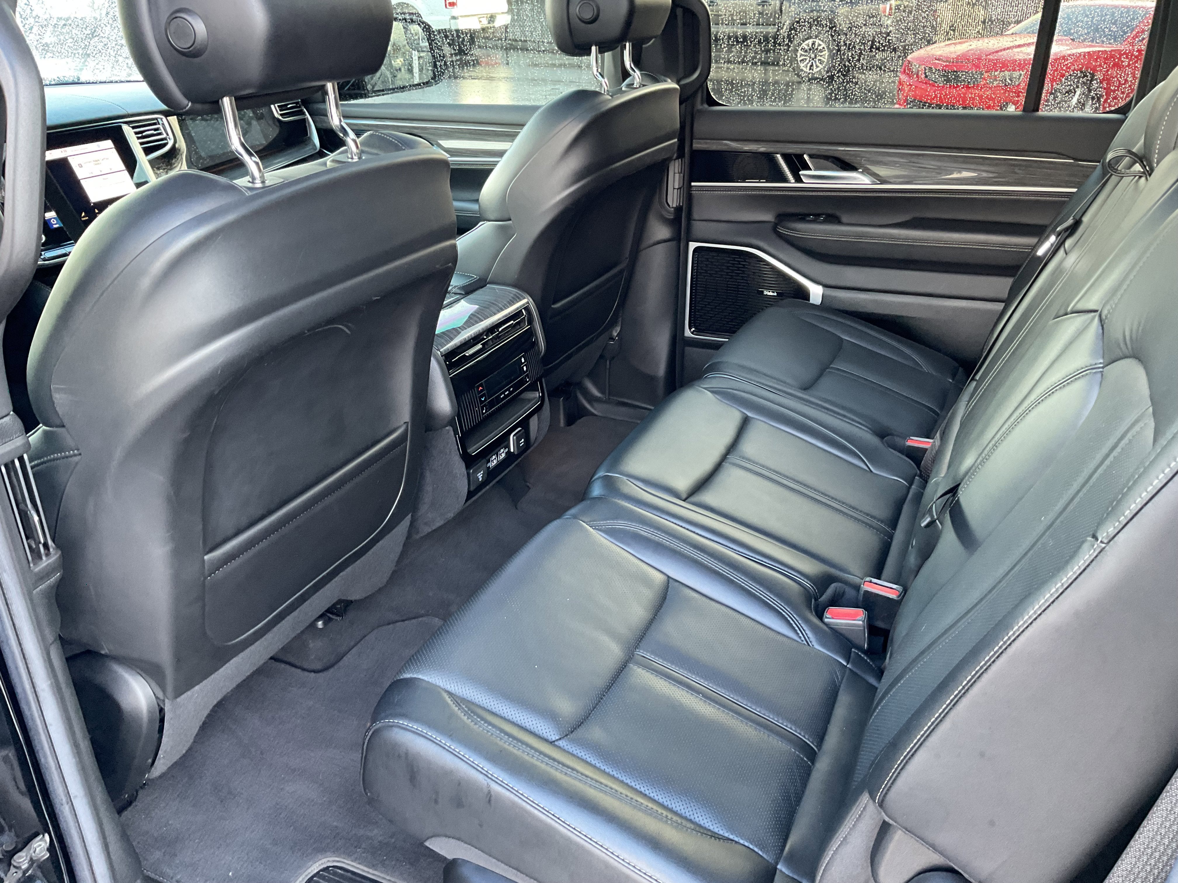 2022 Jeep Wagoneer Series III 4x4