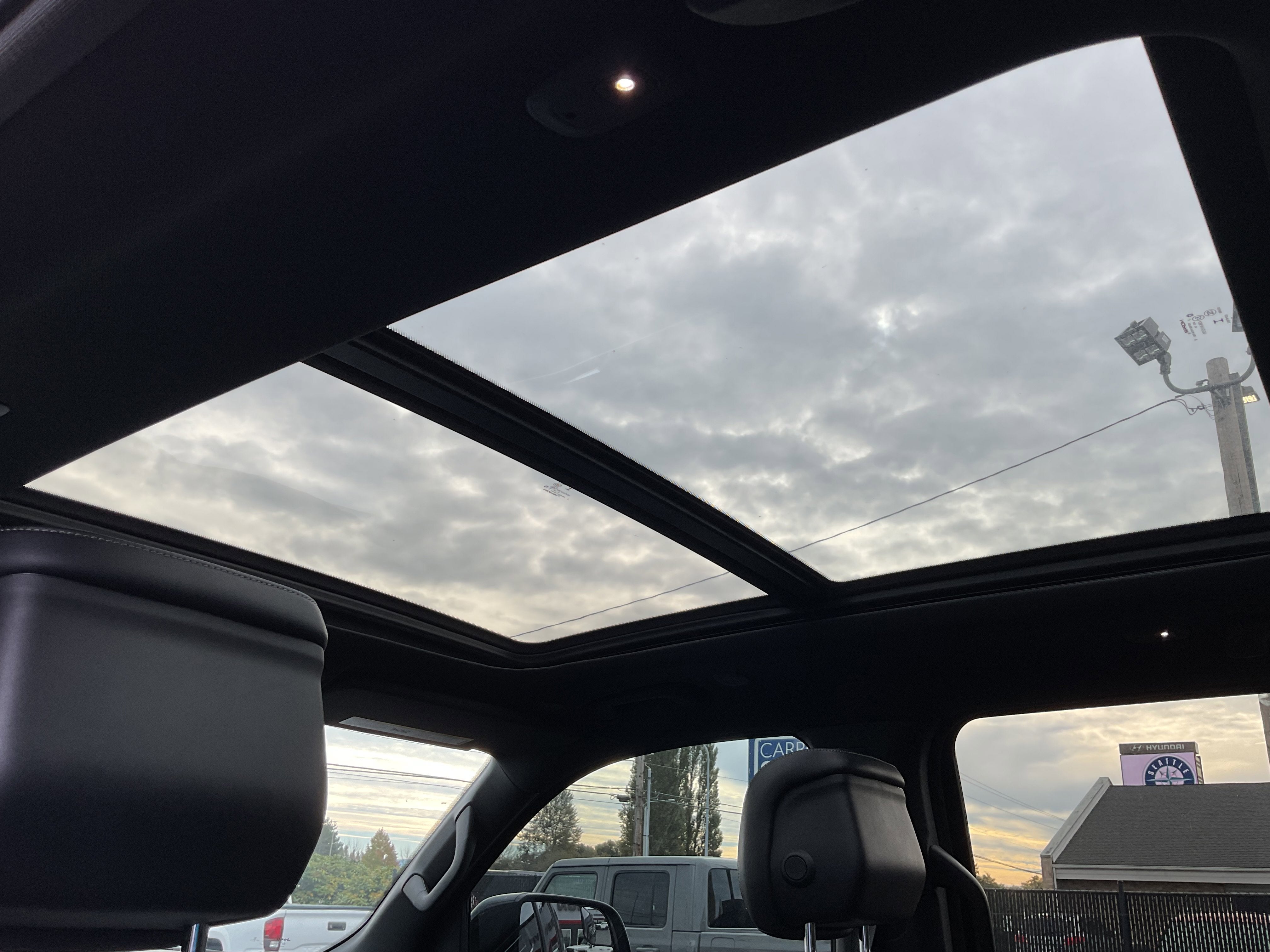 2022 Jeep Wagoneer Series III 4x4