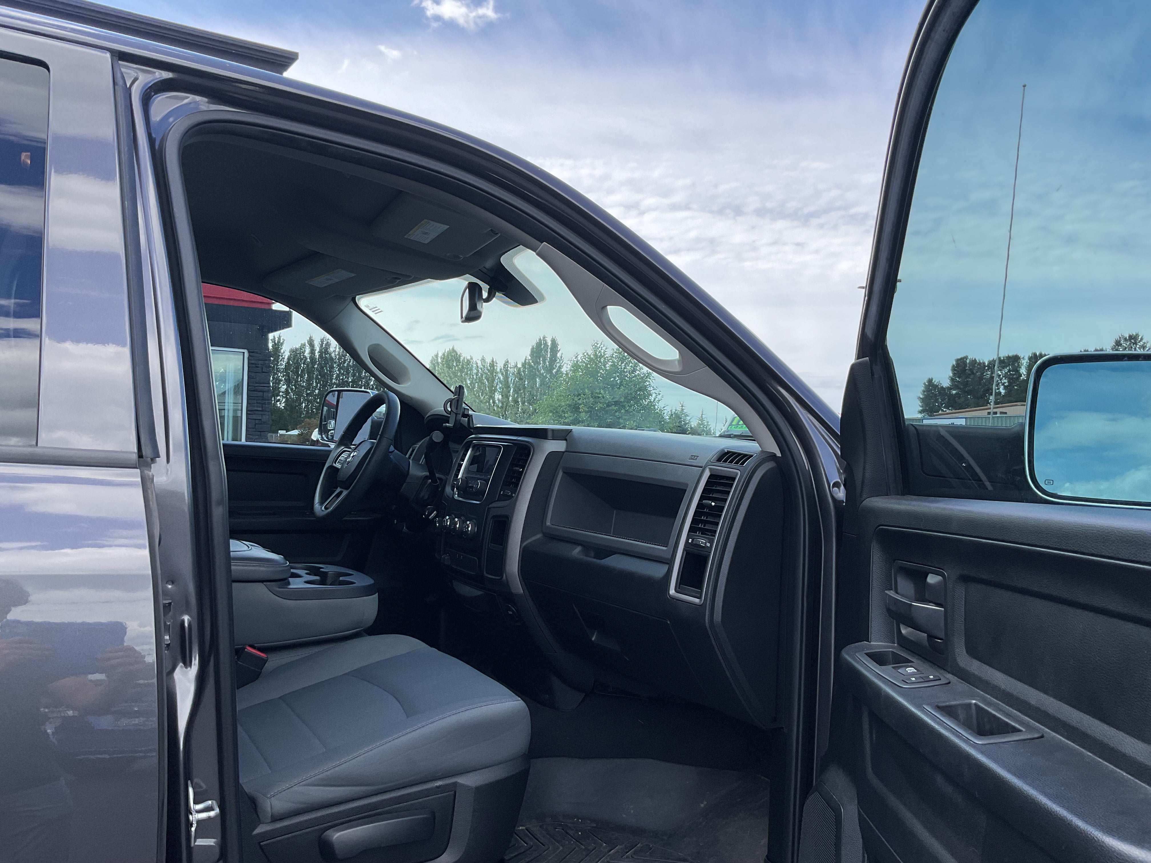 2018 RAM 1500 Tradesman HEMI 4x4