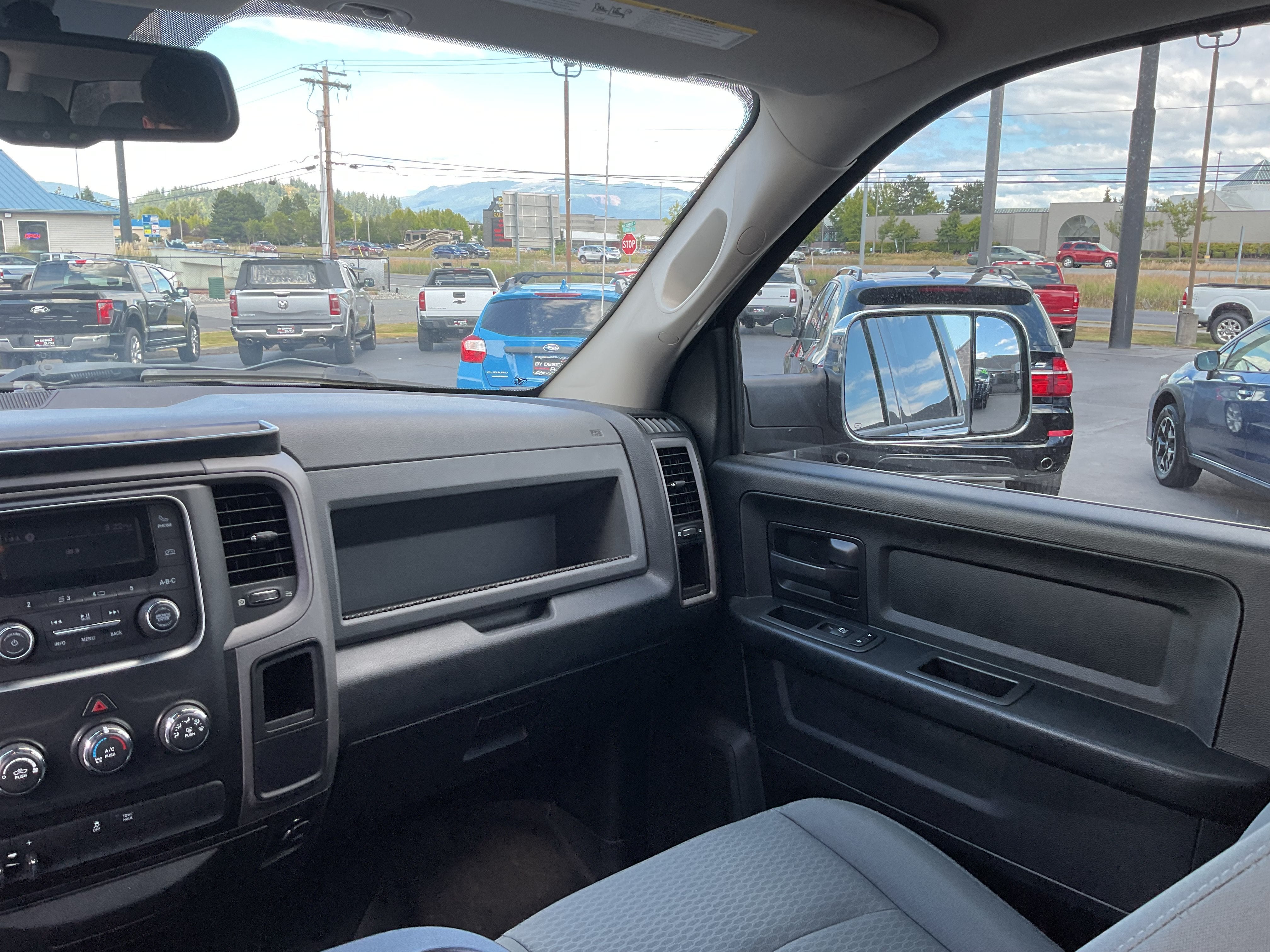 2018 RAM 1500 Tradesman HEMI 4x4