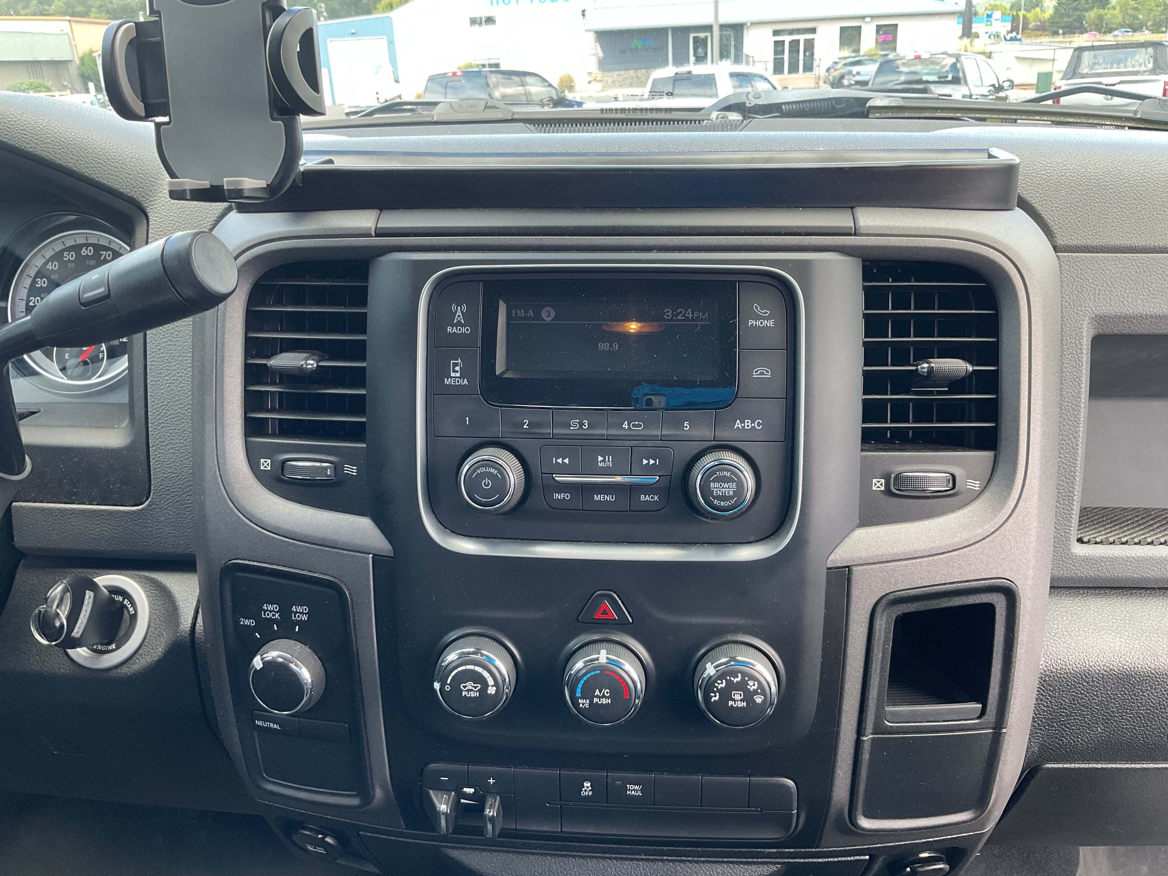 2018 RAM 1500 Tradesman HEMI 4x4