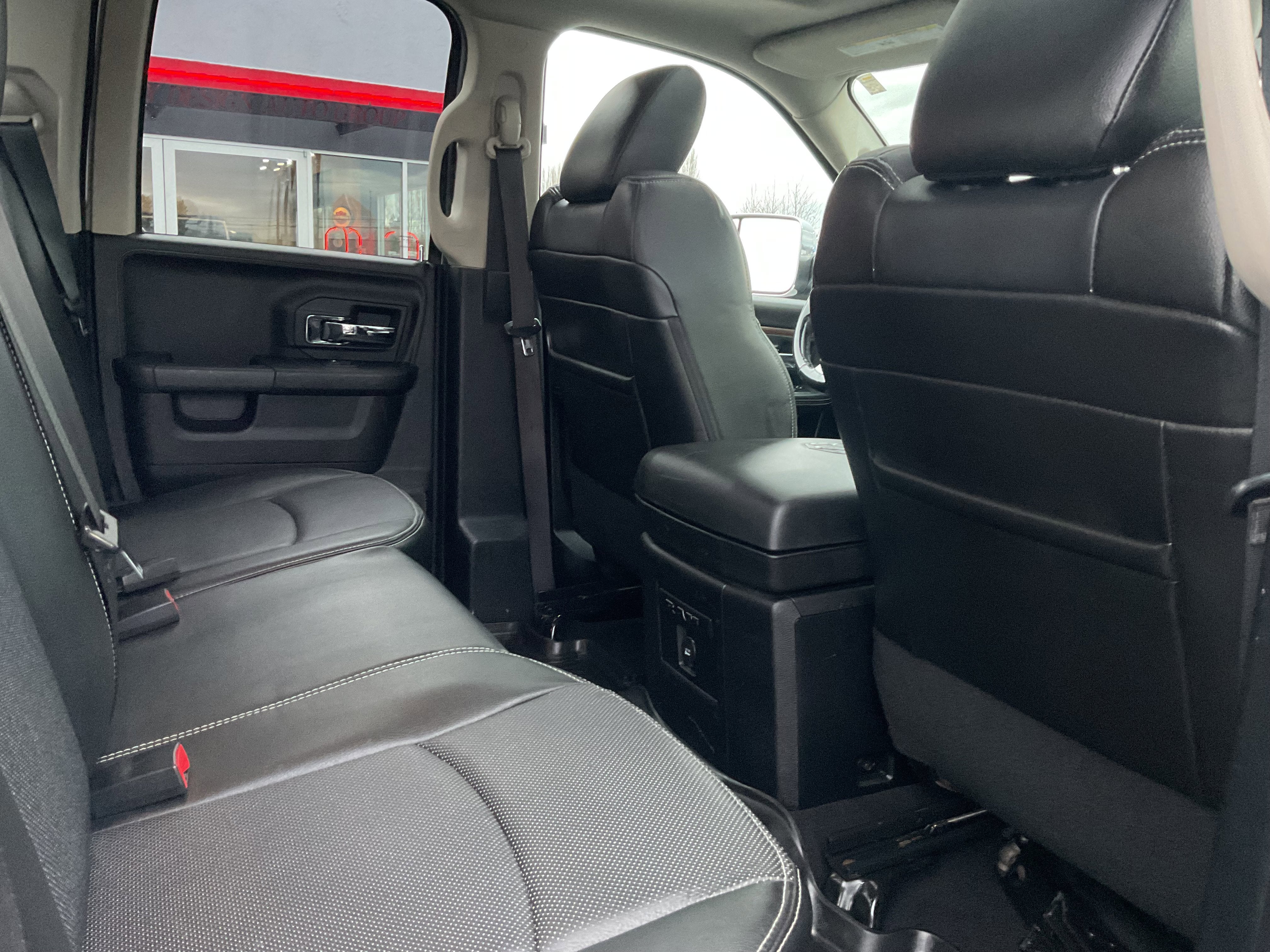 2014 RAM 1500 Laramie 4x4 Hemi