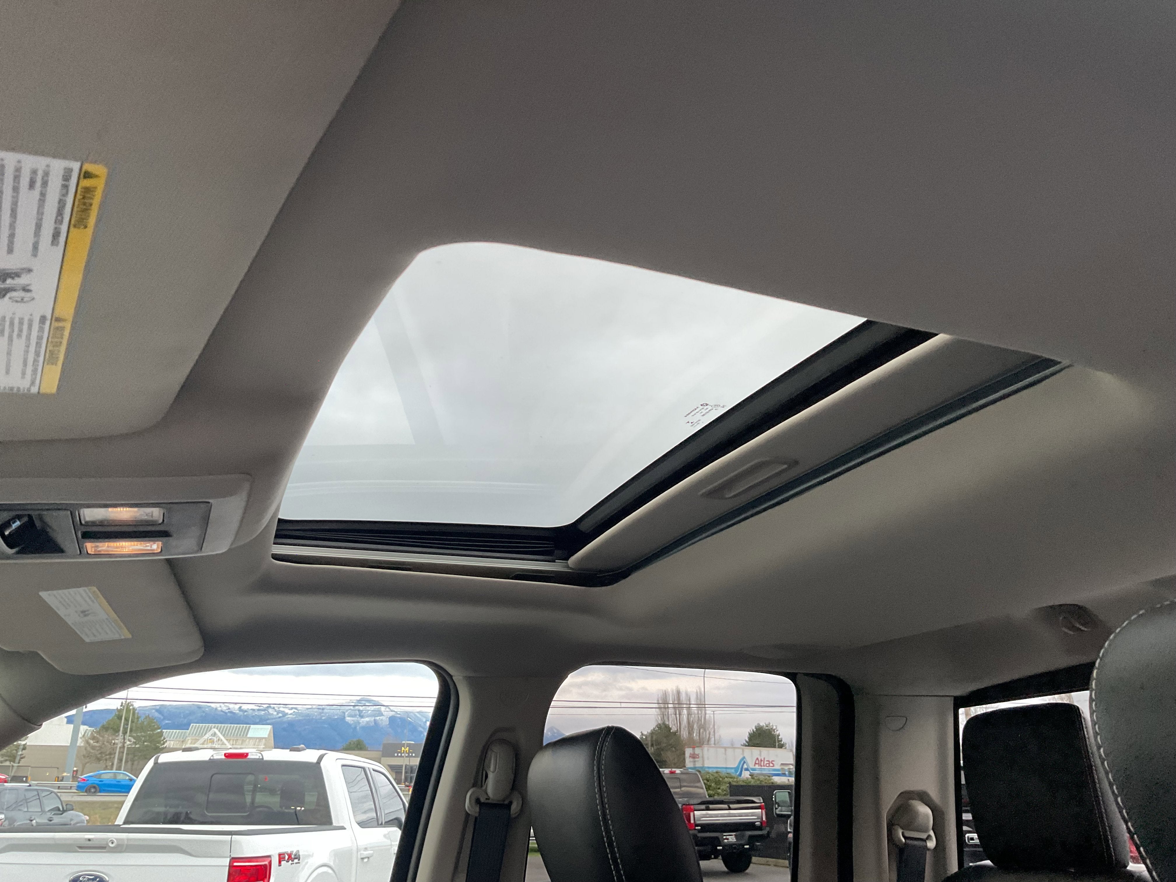 2014 RAM 1500 Laramie 4x4 Hemi