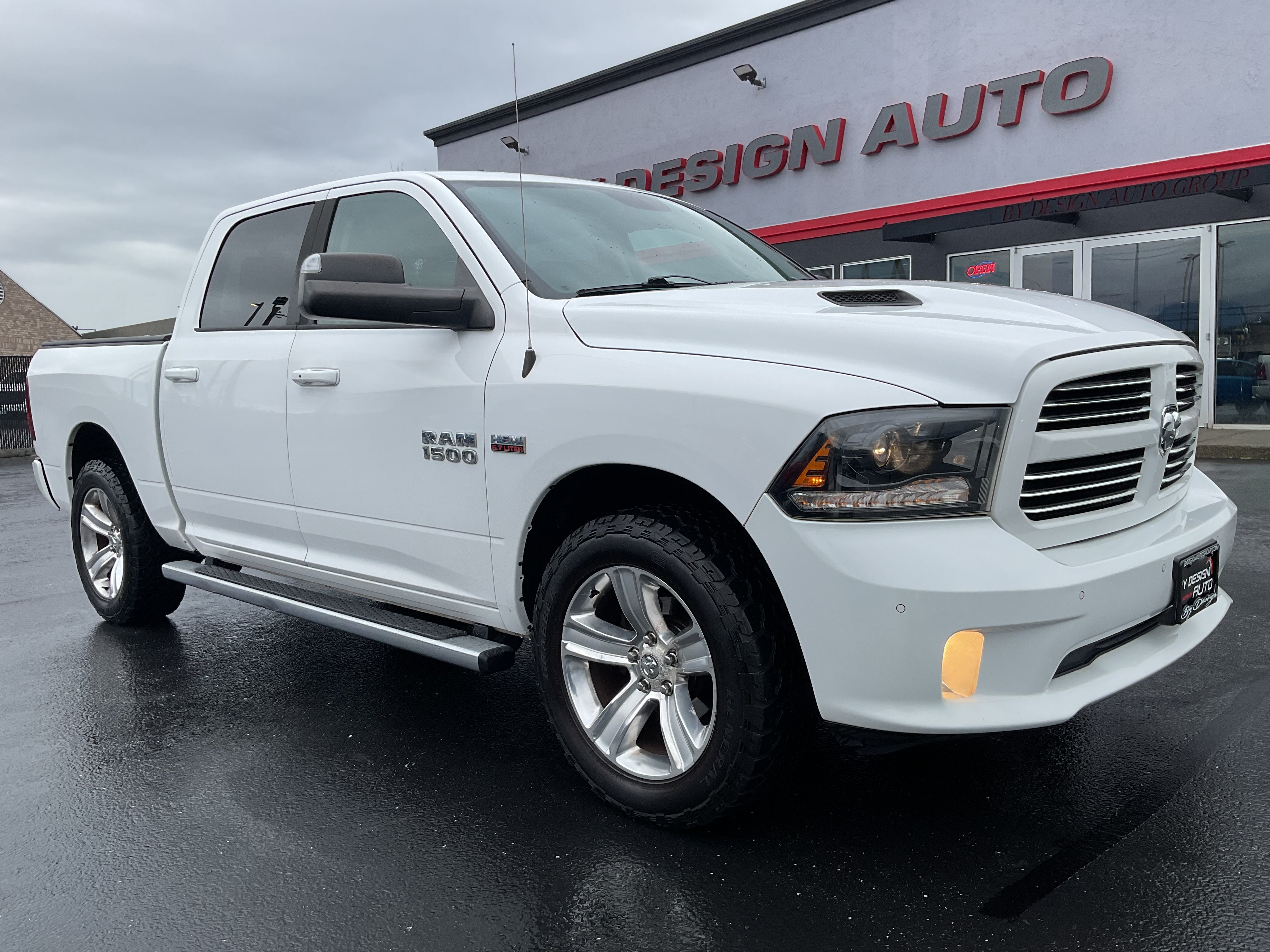 2015 RAM 1500 Sport Crew Cab 4x4