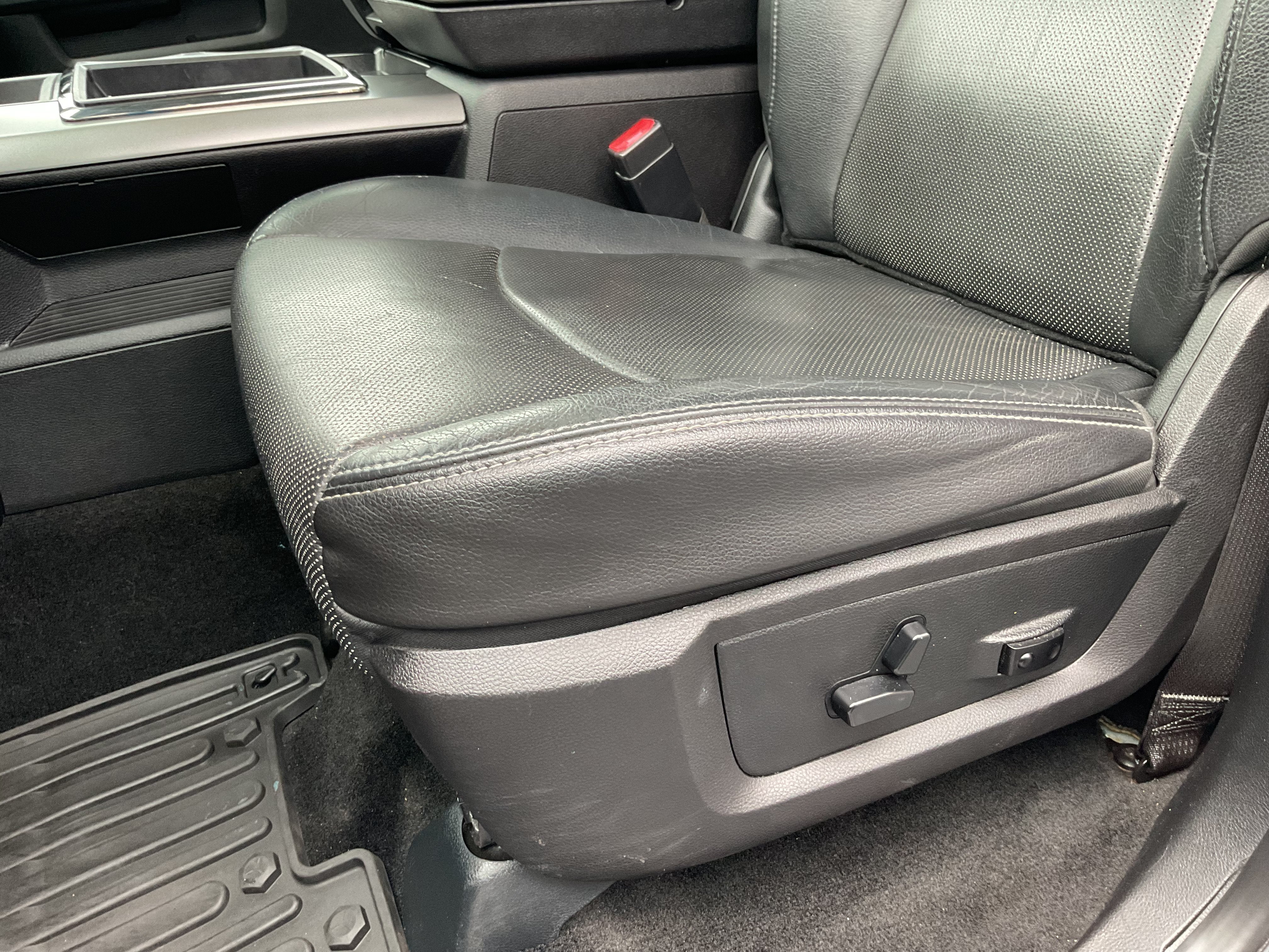 2015 RAM 1500 Sport Crew Cab 4x4