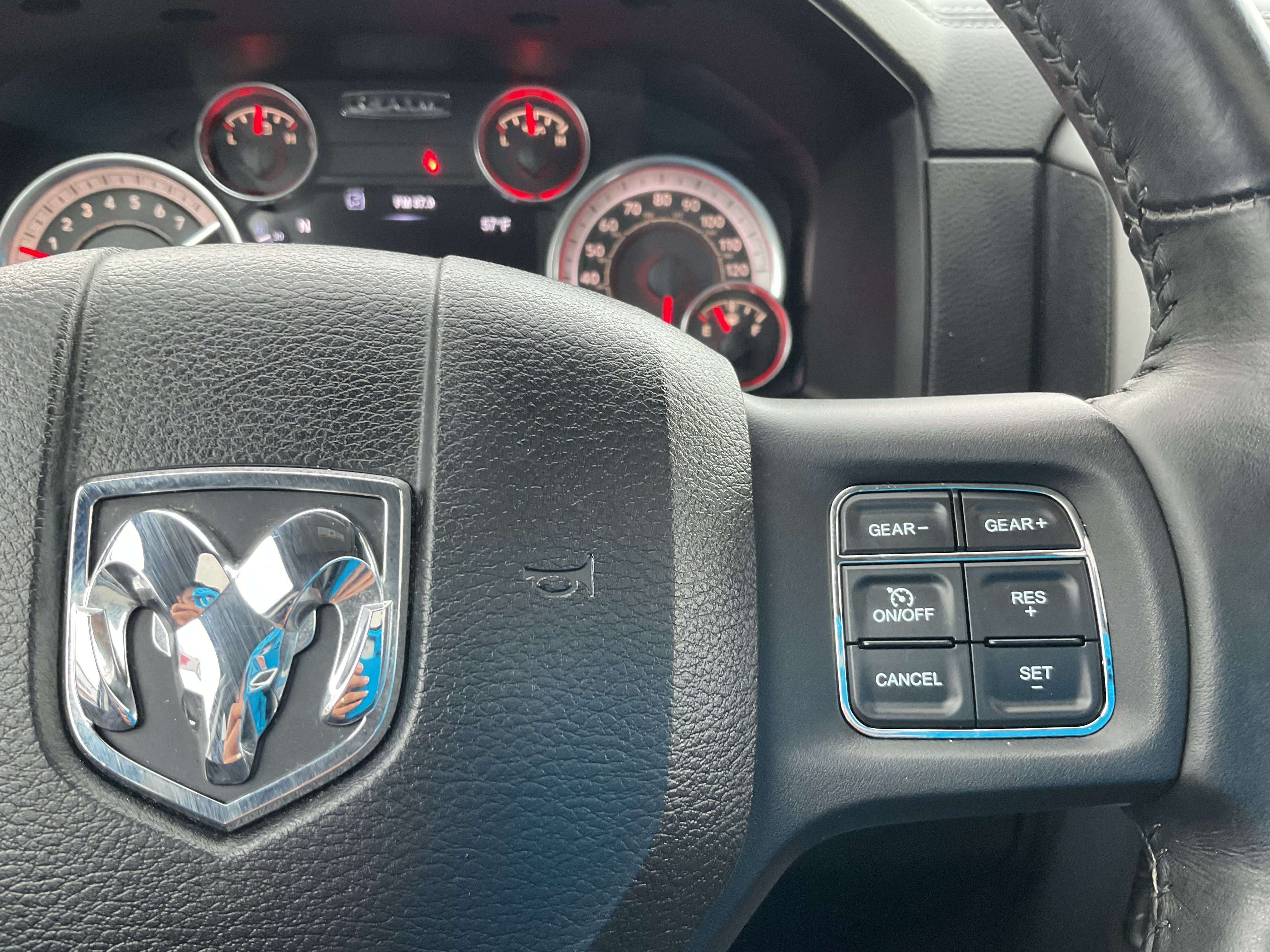 2015 RAM 1500 Sport Crew Cab 4x4