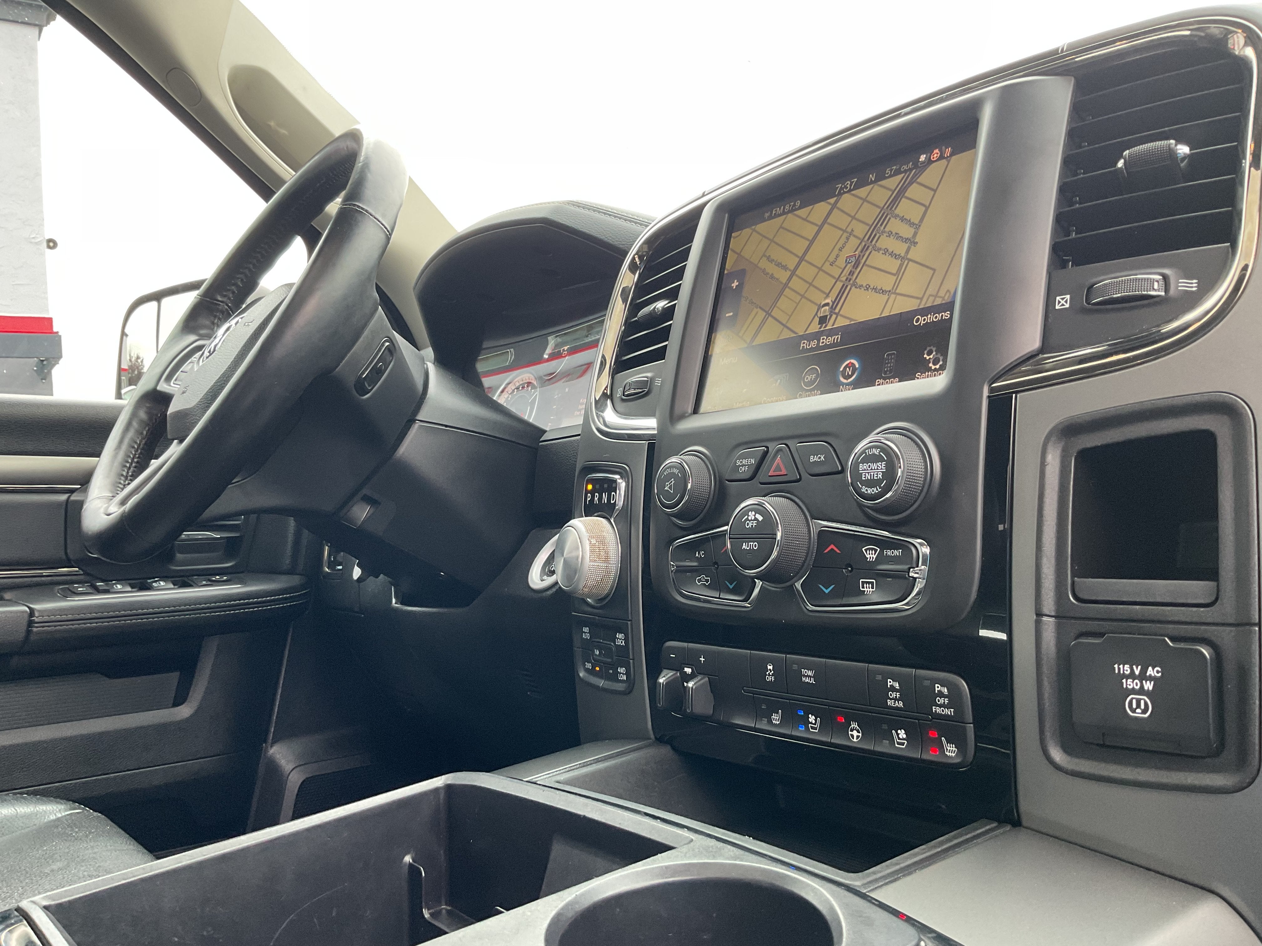 2015 RAM 1500 Sport Crew Cab 4x4