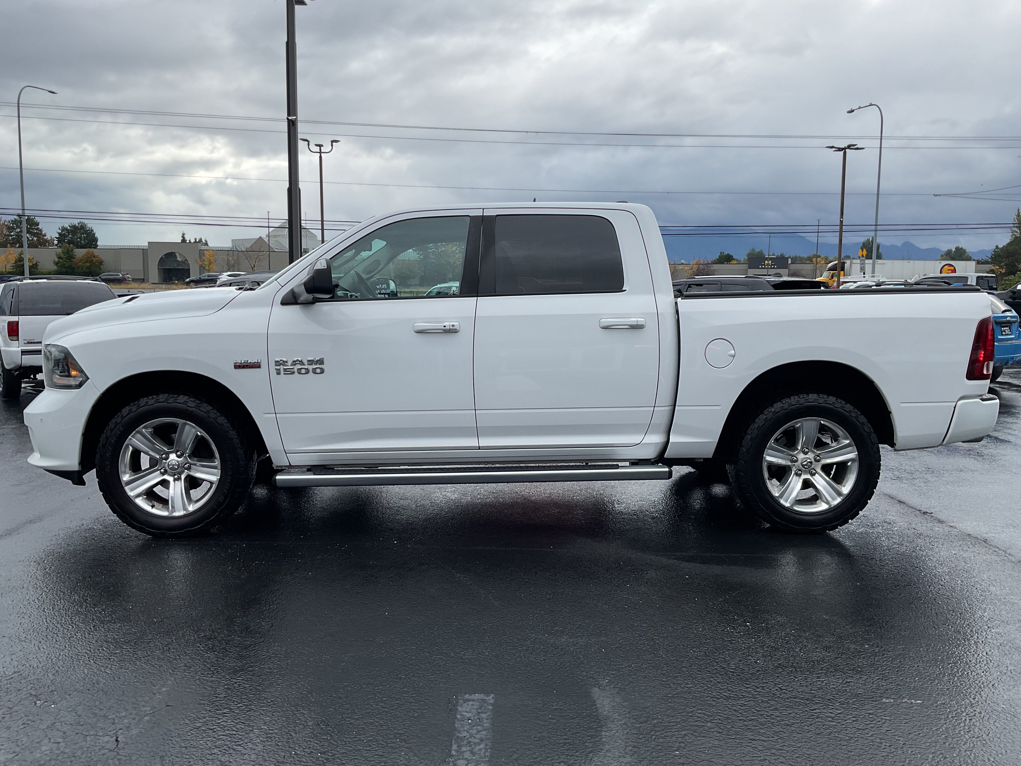 2015 RAM 1500 Sport Crew Cab 4x4